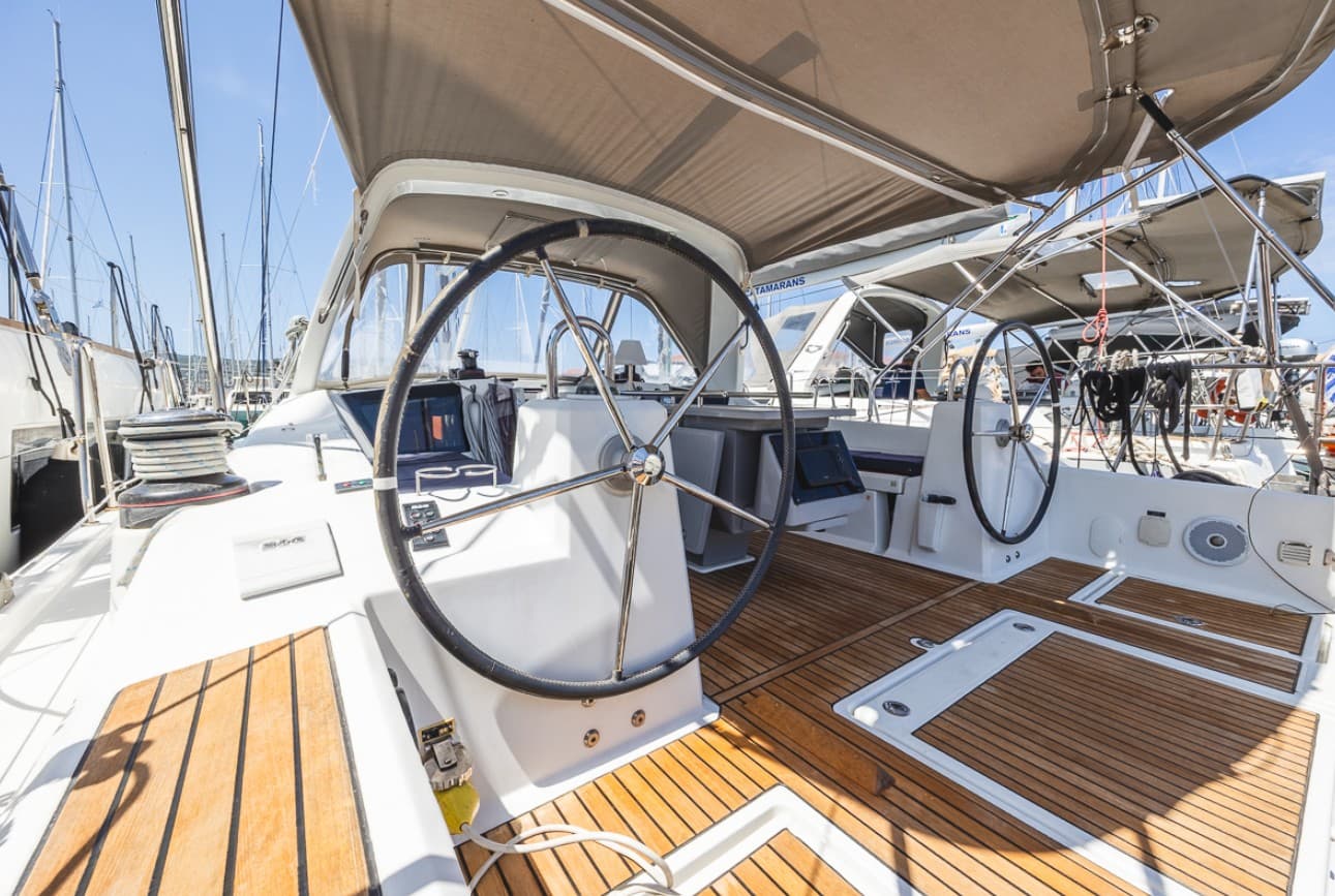 Beneteau Oceanis 41.1 Peace – bilde 2 av 8
