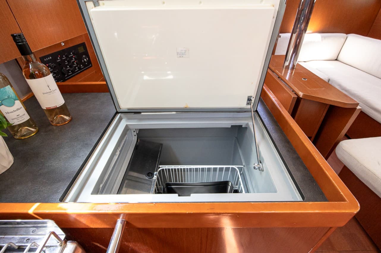 Beneteau Oceanis 41.1 Peace – bilde 4 av 8