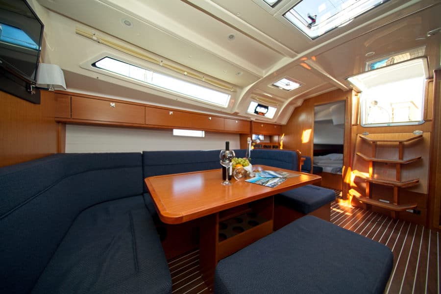 Bavaria Cruiser 41 MH 64 – bilde 2 av 16