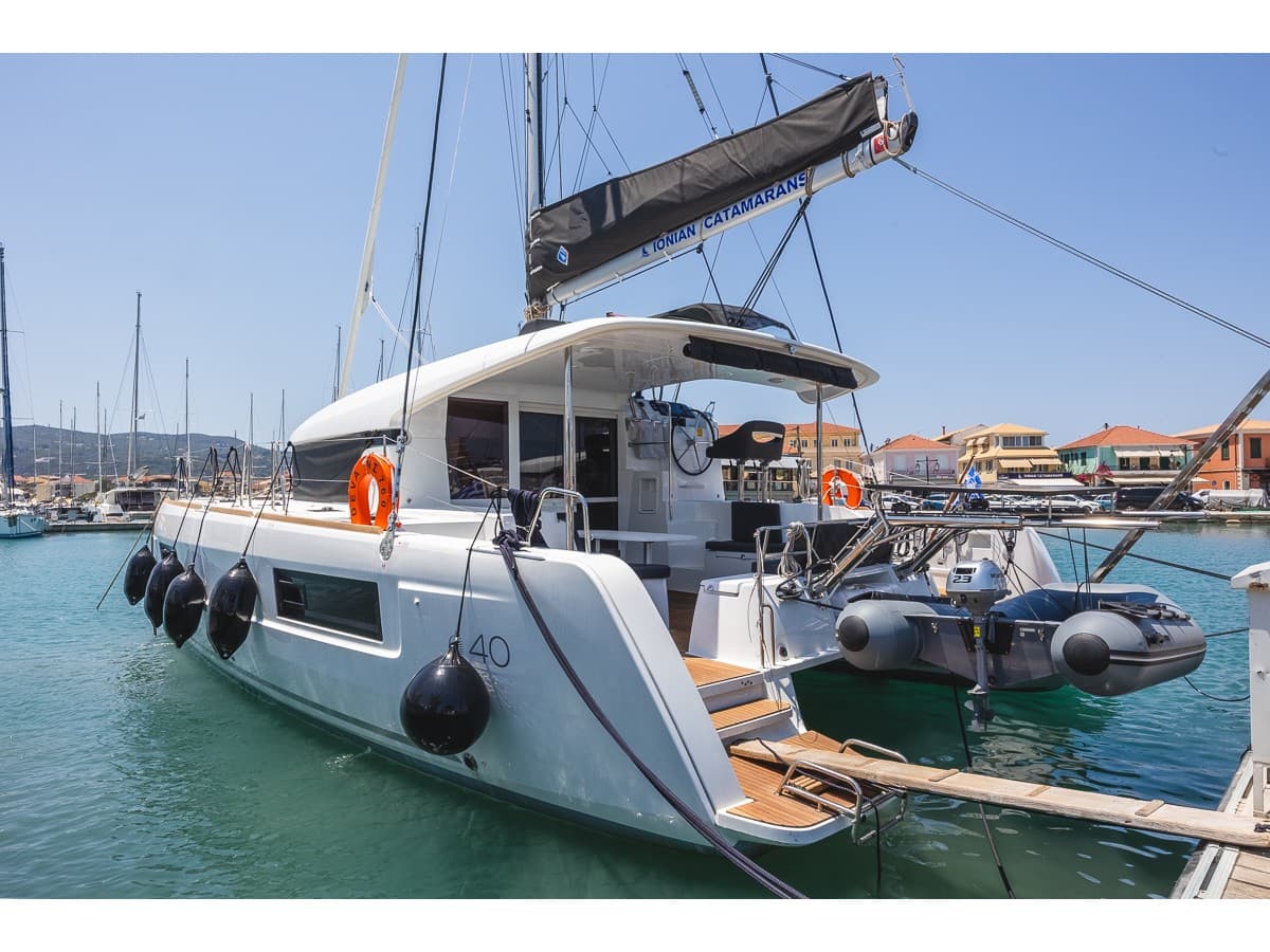 Lagoon 40 Deva