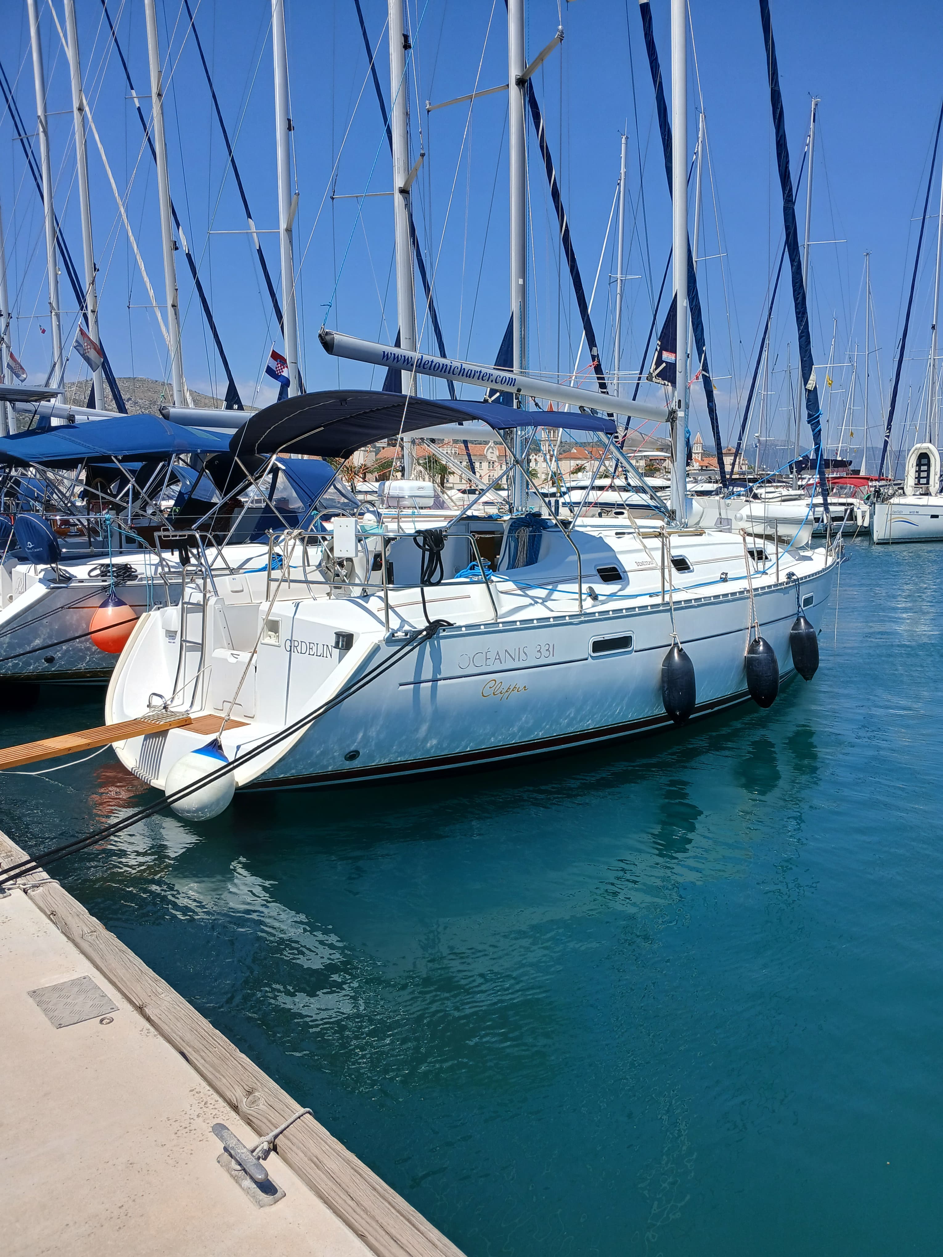 Beneteau Oceanis 331 Classic