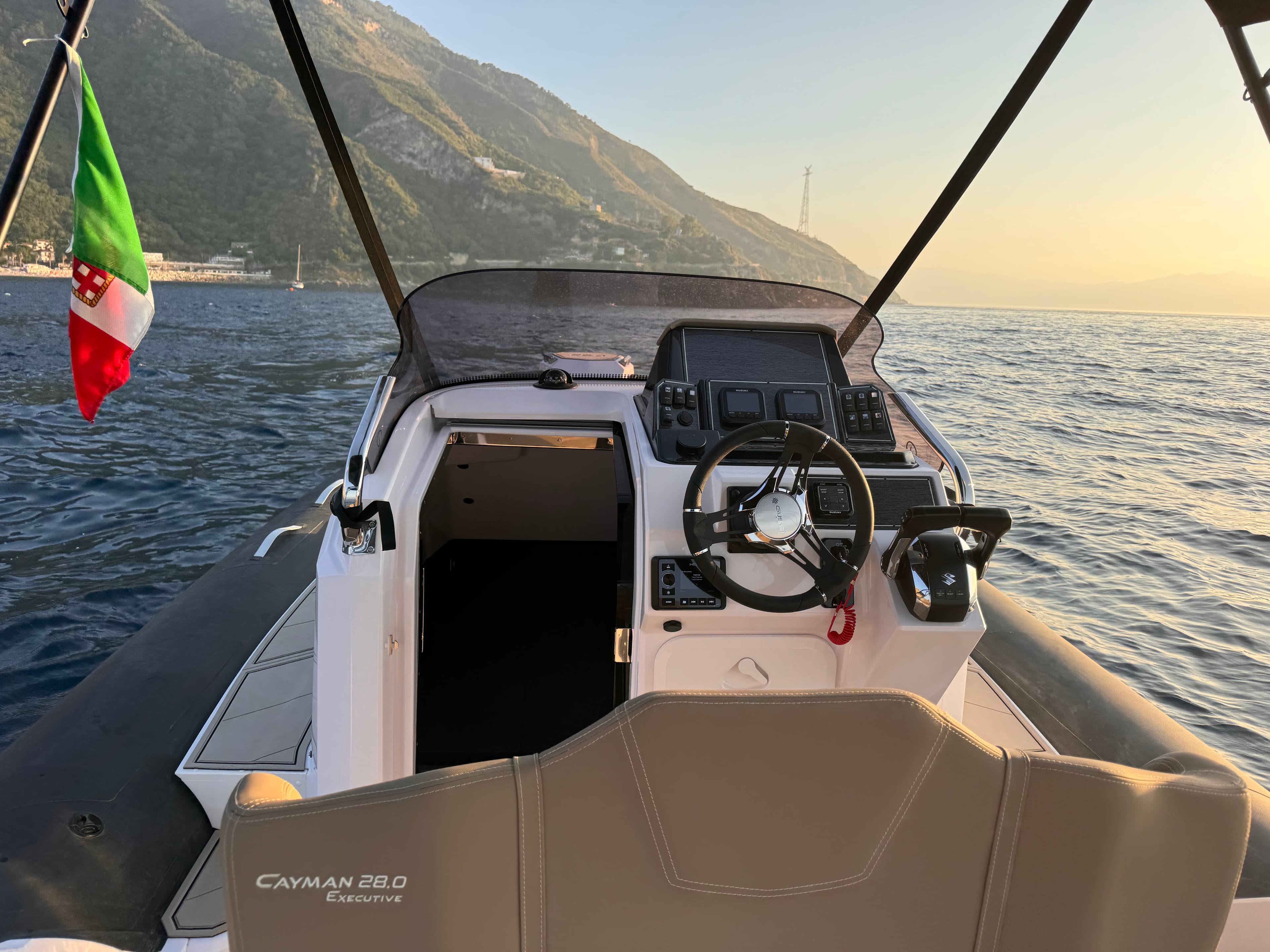 Ranieri Cayman 28.0 Executive – bilde 2 av 31