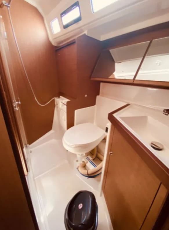 Beneteau Oceanis 40.1 Yello – bilde 3 av 6