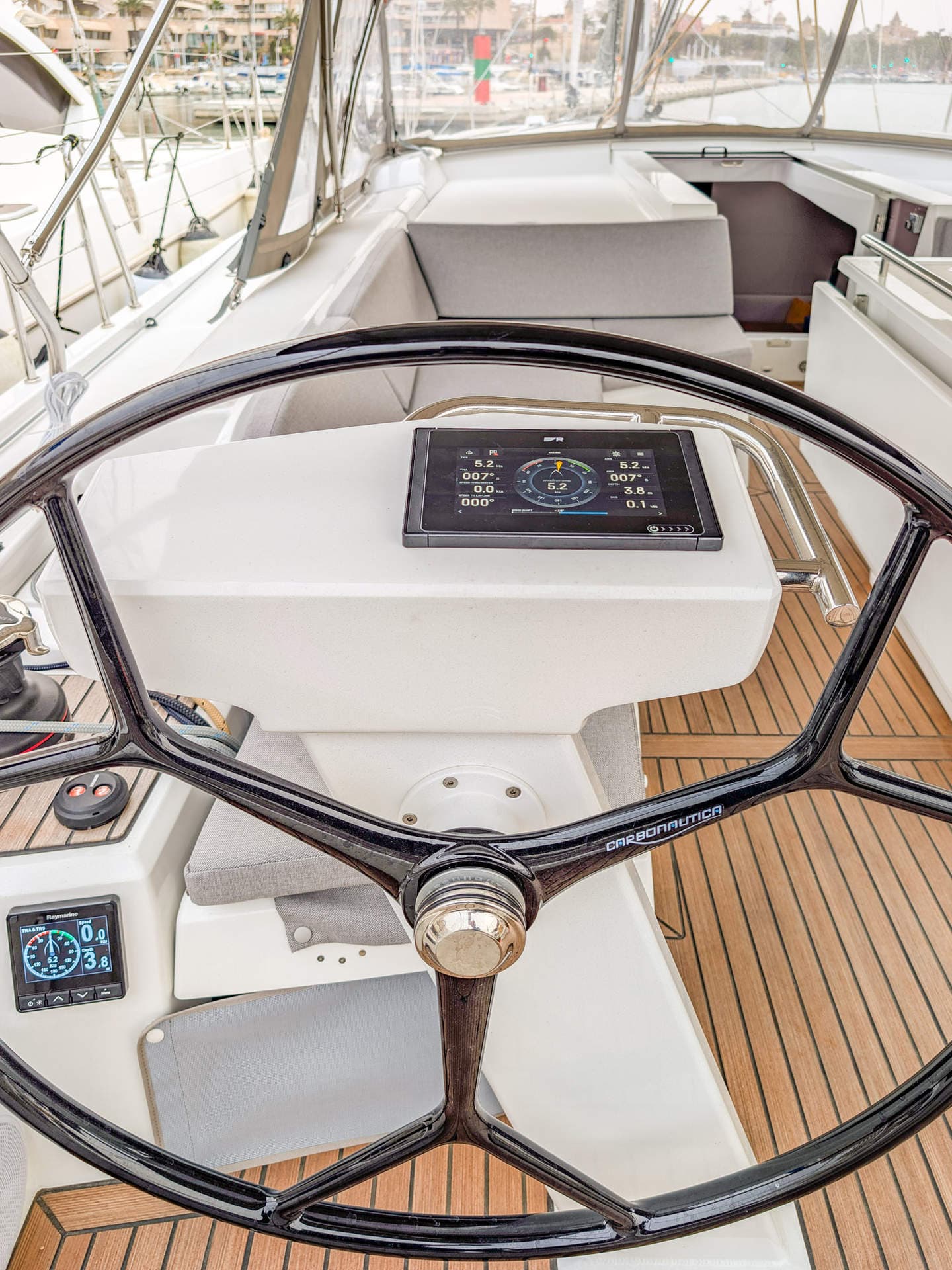 Beneteau Oceanis 51.1 Aquaris – bilde 3 av 35