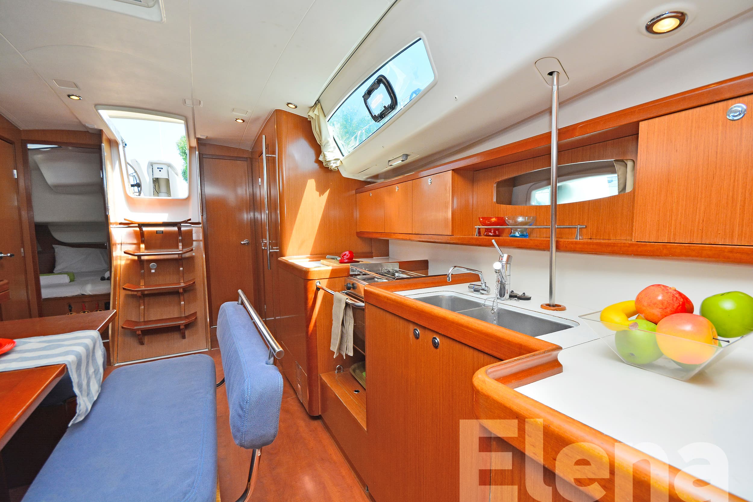 Beneteau Oceanis 43 Elena – bilde 4 av 31