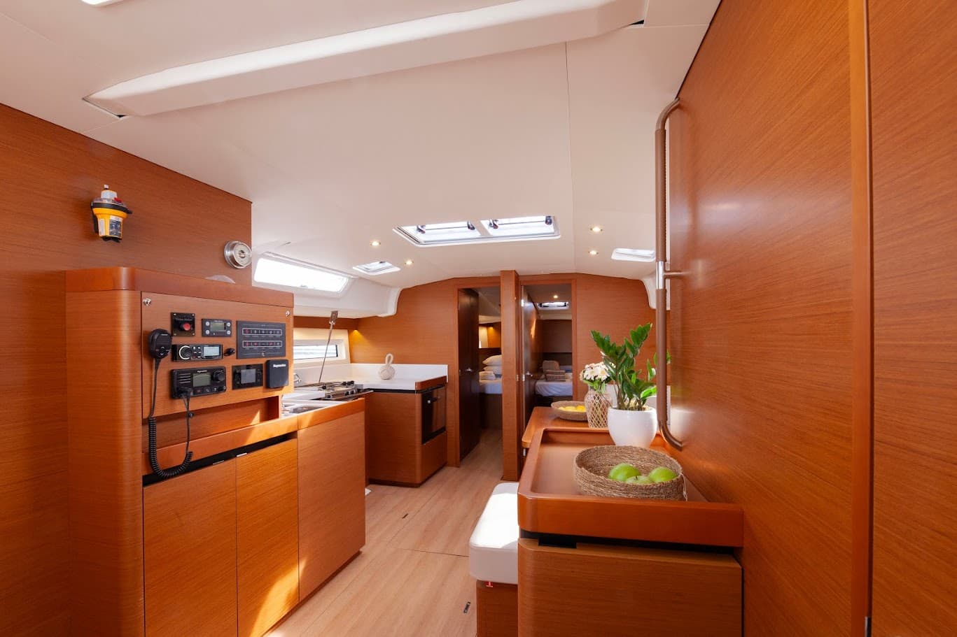 Jeanneau Sun Odyssey 490 Wu Wei - Green Wave – bilde 2 av 8
