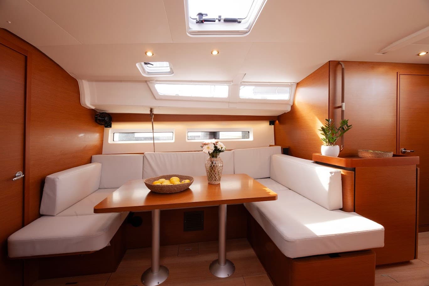 Jeanneau Sun Odyssey 490 Wu Wei - Green Wave – bilde 4 av 8