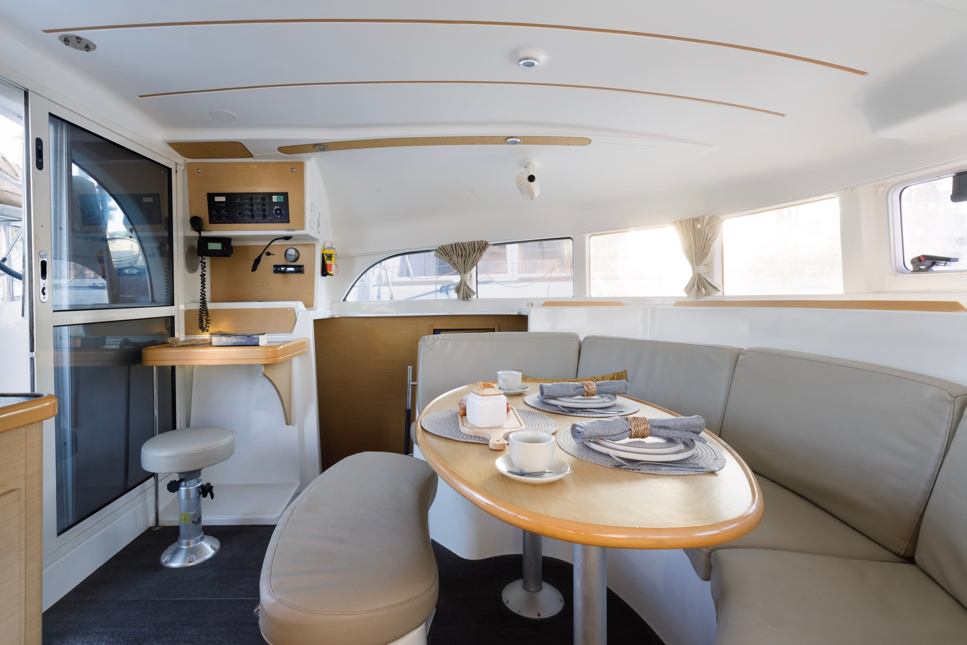 Lagoon 380 S2 Astra – bilde 2 av 20