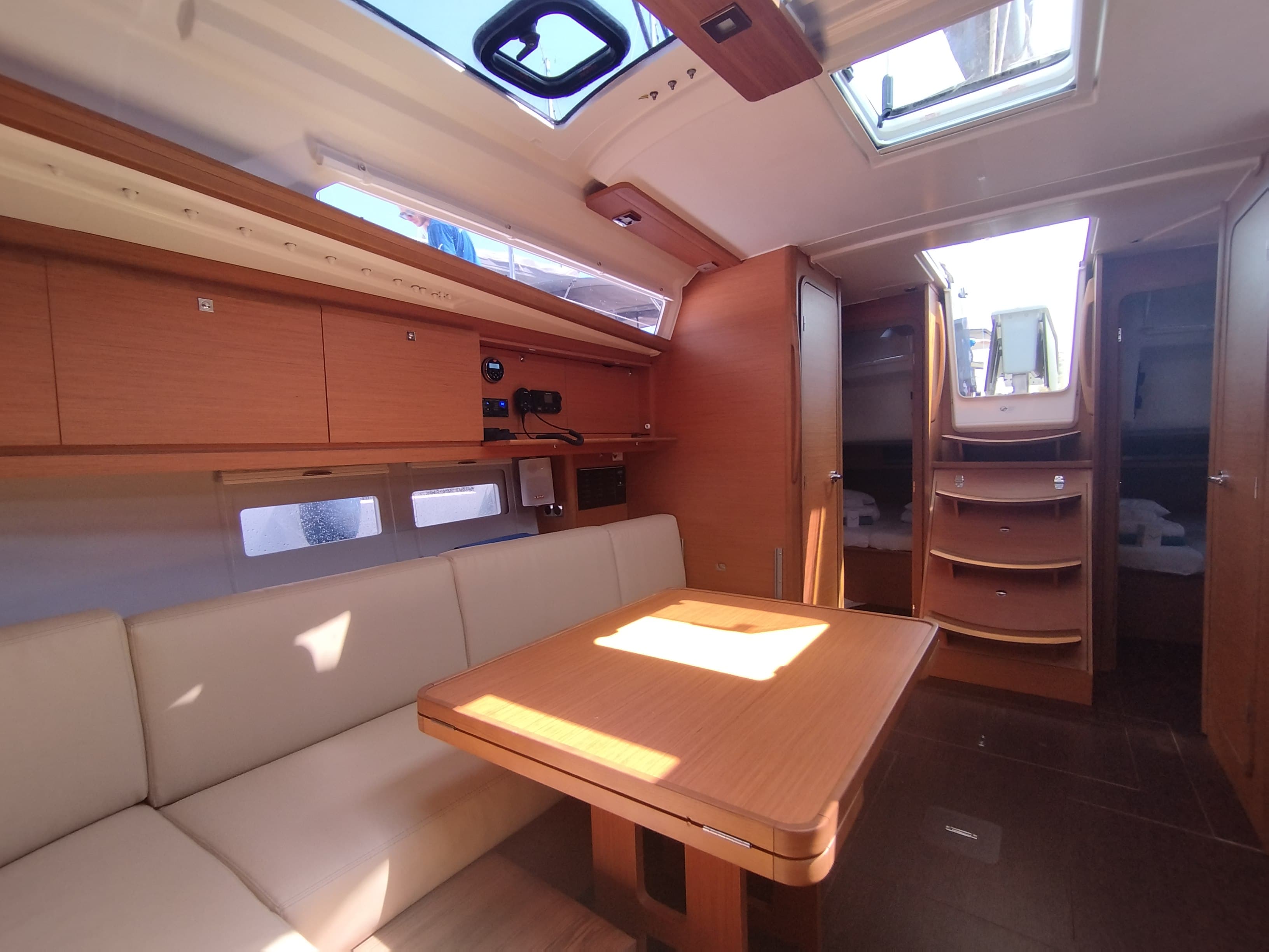 Dufour 390 Yaya – bilde 4 av 24