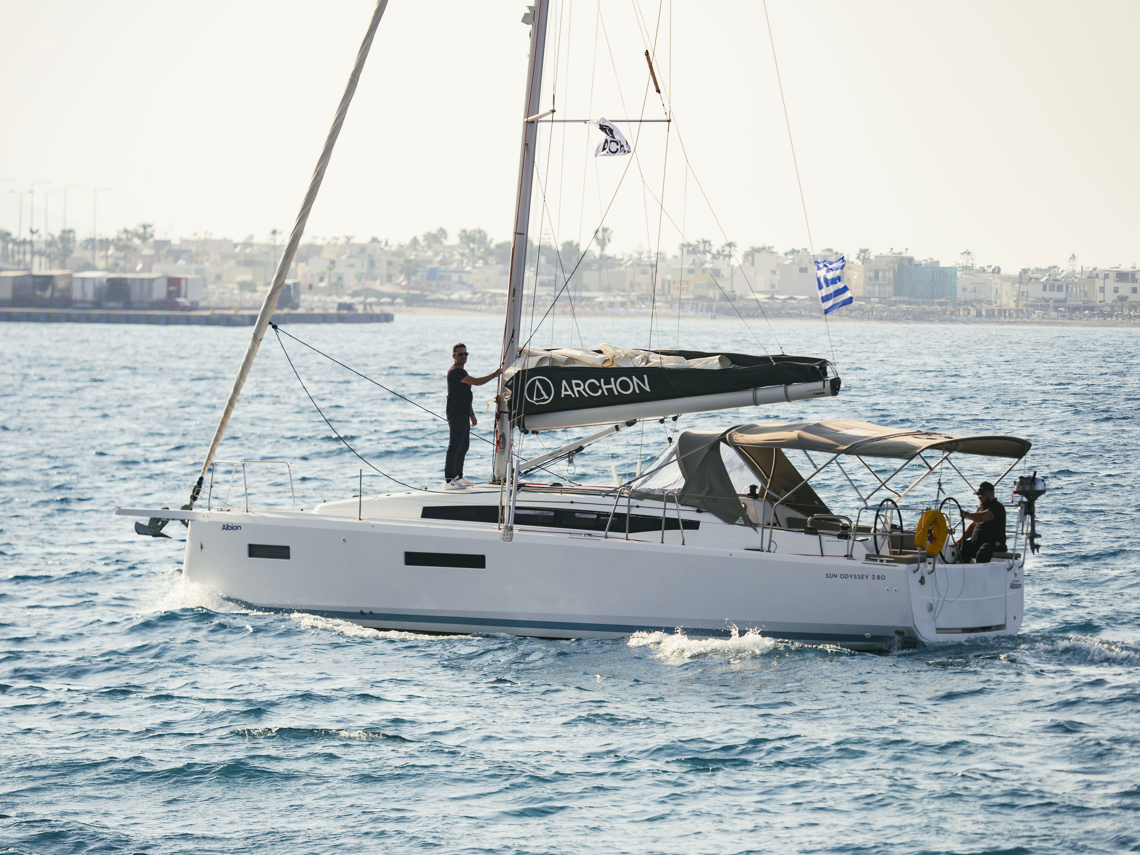 Jeanneau Sun Odyssey 380 Albion