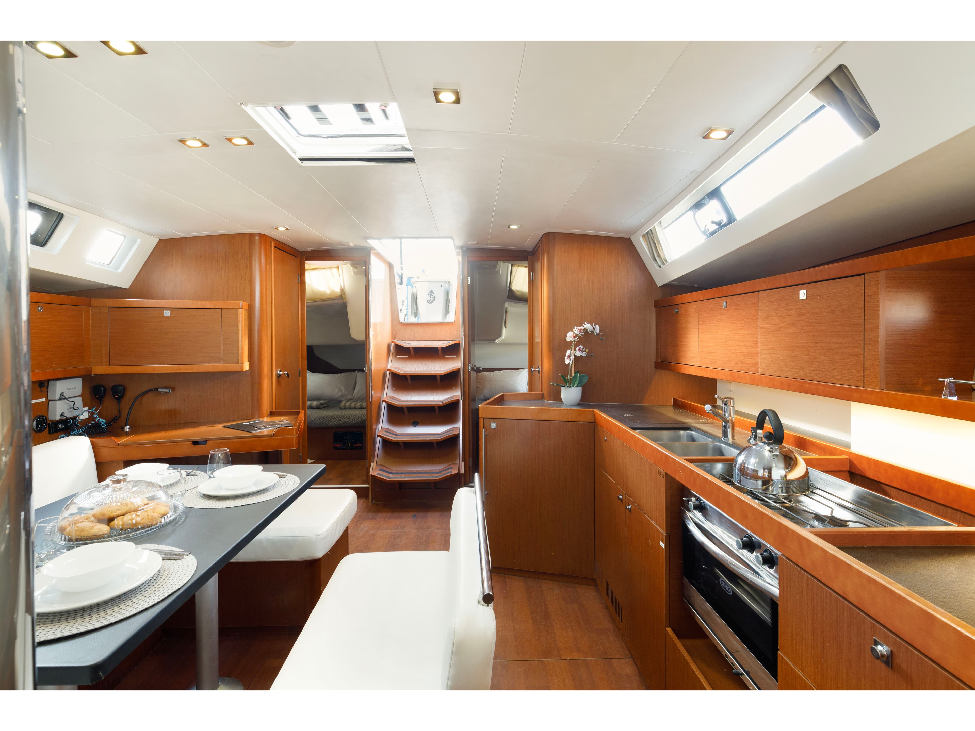 Beneteau Oceanis 45 Stella – bilde 3 av 6