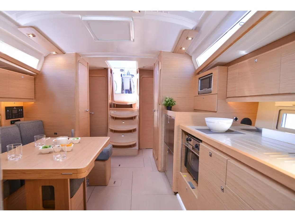 Dufour 390 Grand Large Orsalia – bilde 2 av 3