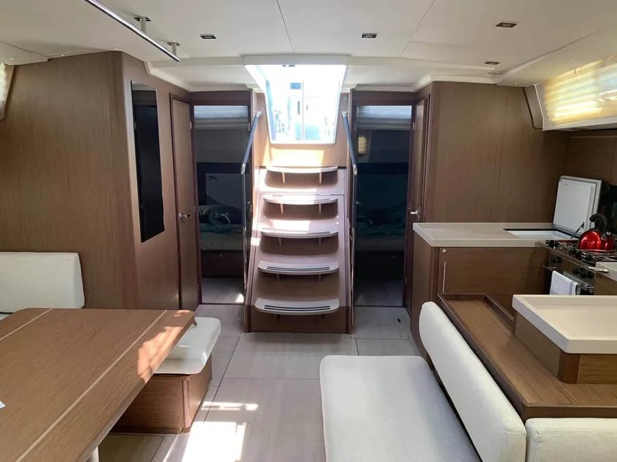 Beneteau Oceanis 51.1 Elise – bilde 2 av 3