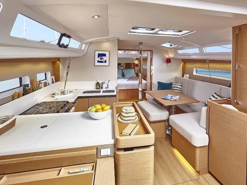 Jeanneau Sun Odyssey 440 Gojiberry – bilde 2 av 3