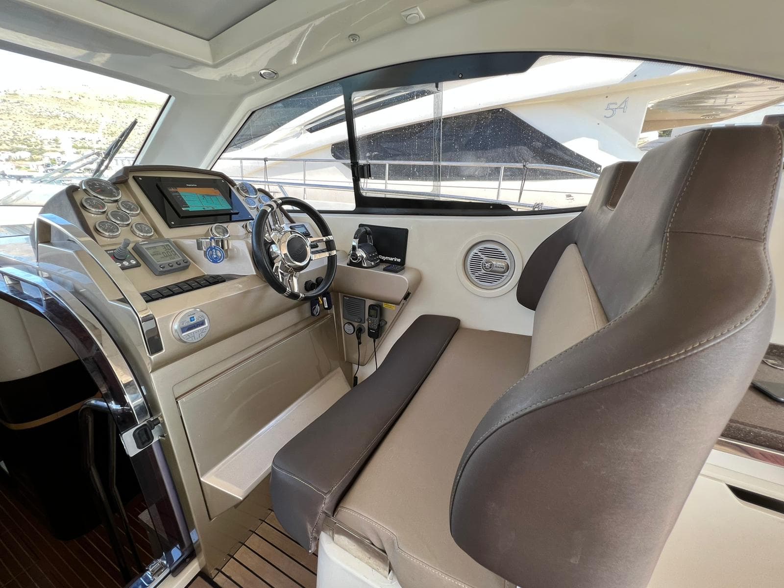 Galeon 385 HTS Manoli – bilde 5 av 18