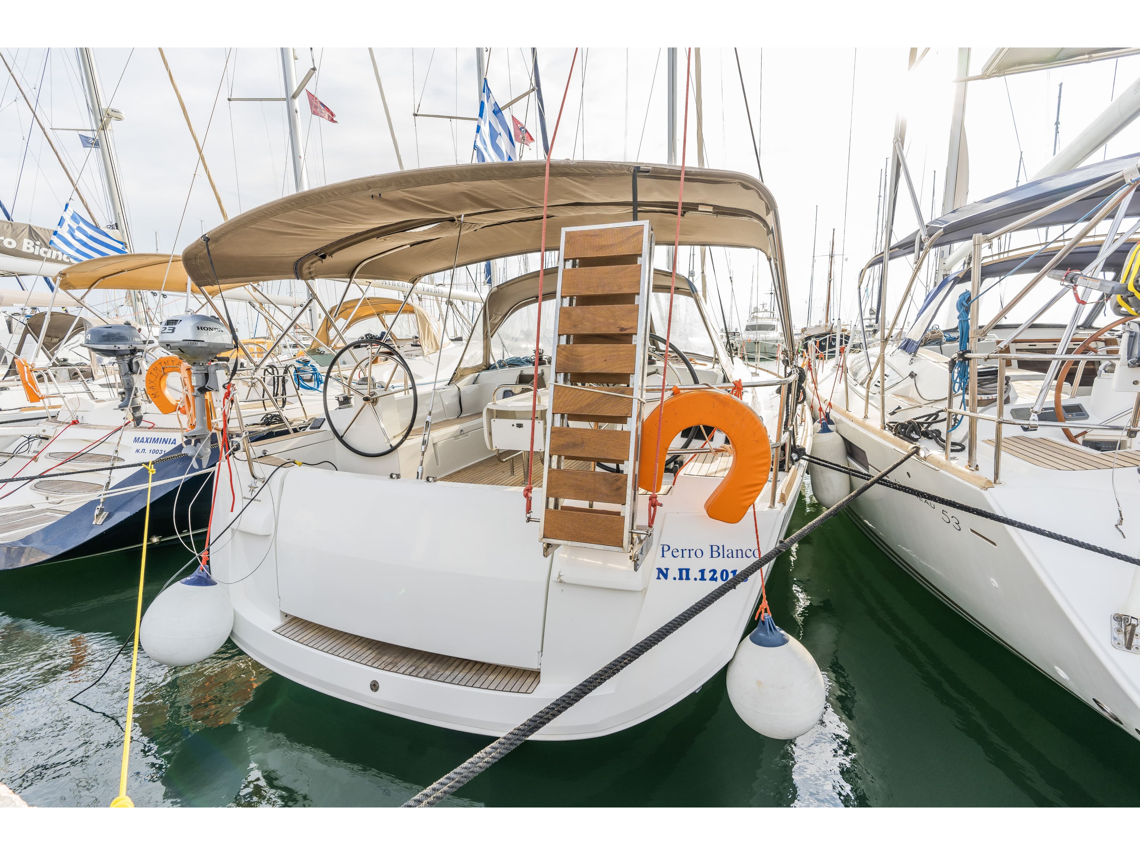 Jeanneau Sun Odyssey 519 PERRO BLANCO