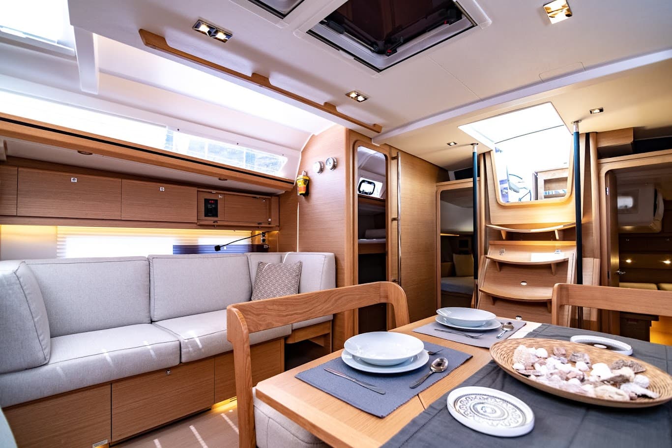 Dufour 520 Grand Large Blue Moon – bilde 4 av 8