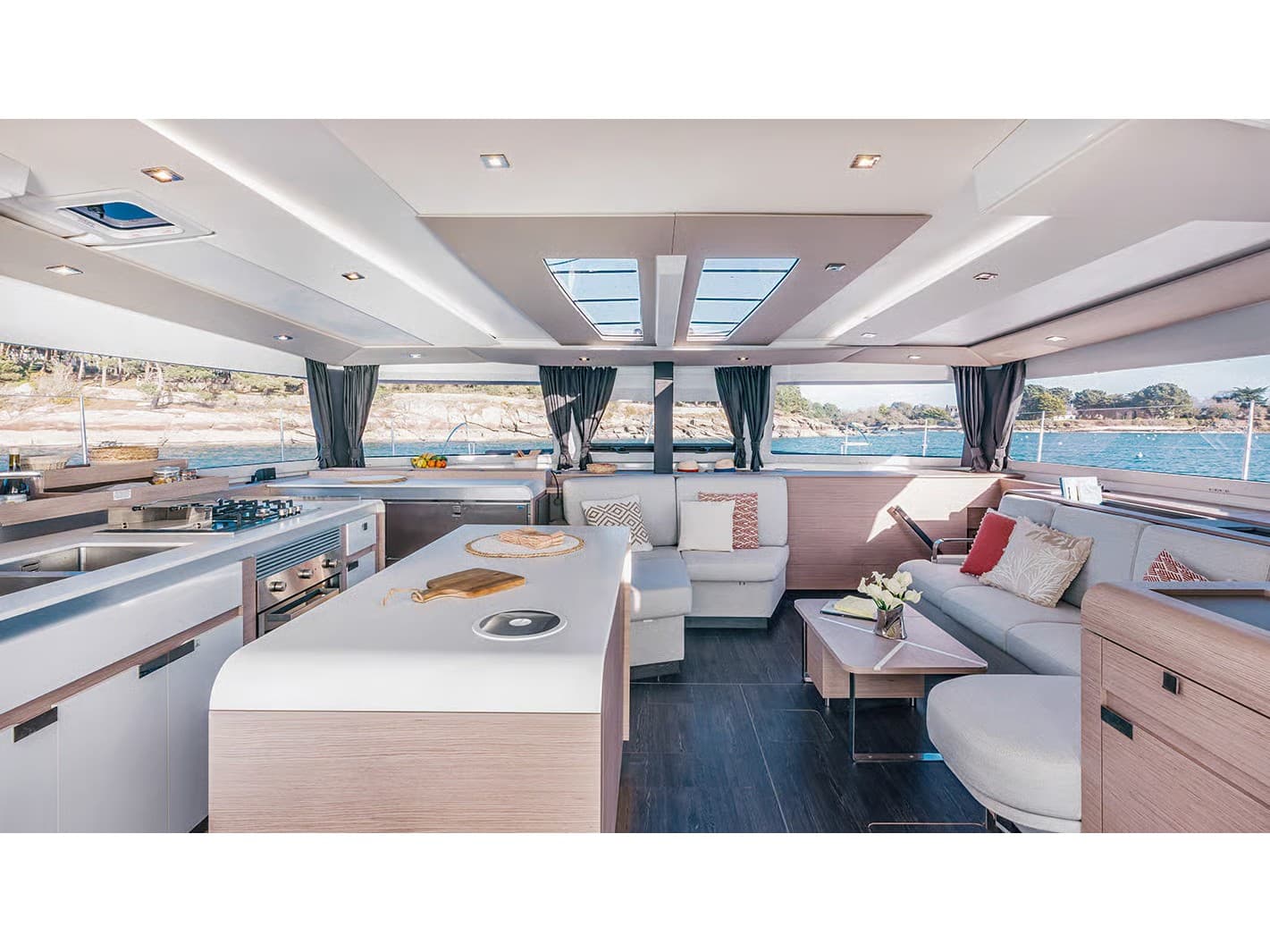 Fountaine Pajot Aura 51 Flow – bilde 2 av 3