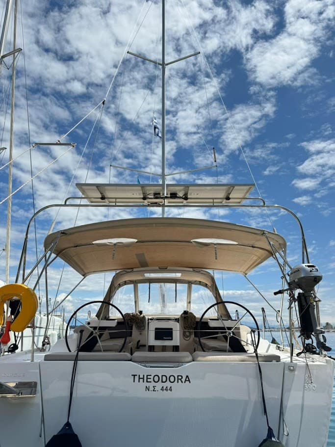 Dufour 390 Theodora – bilde 2 av 14