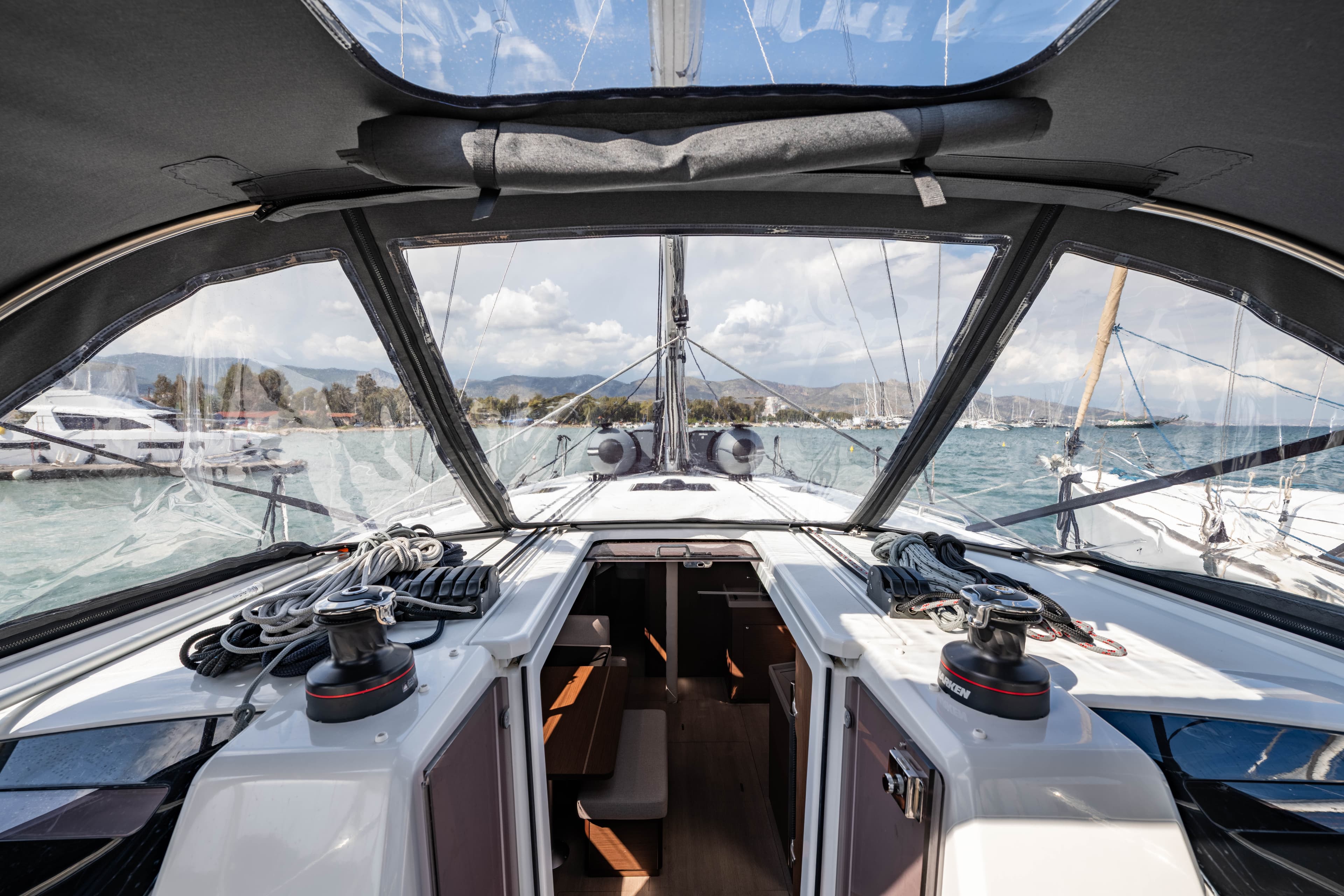 Beneteau Oceanis 40.1 Pure Chaos – bilde 4 av 14