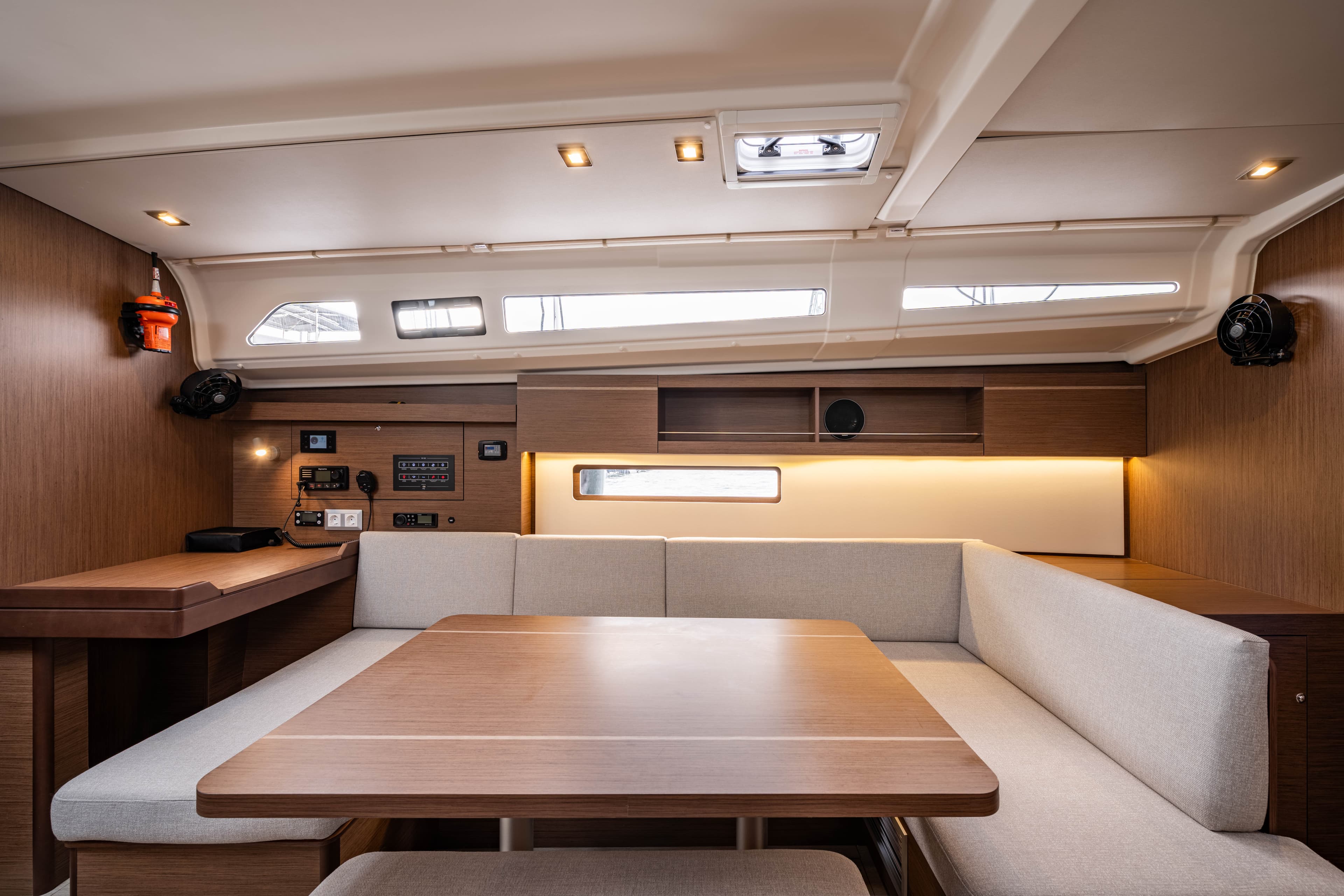 Beneteau Oceanis 40.1 Pure Chaos – bilde 5 av 14