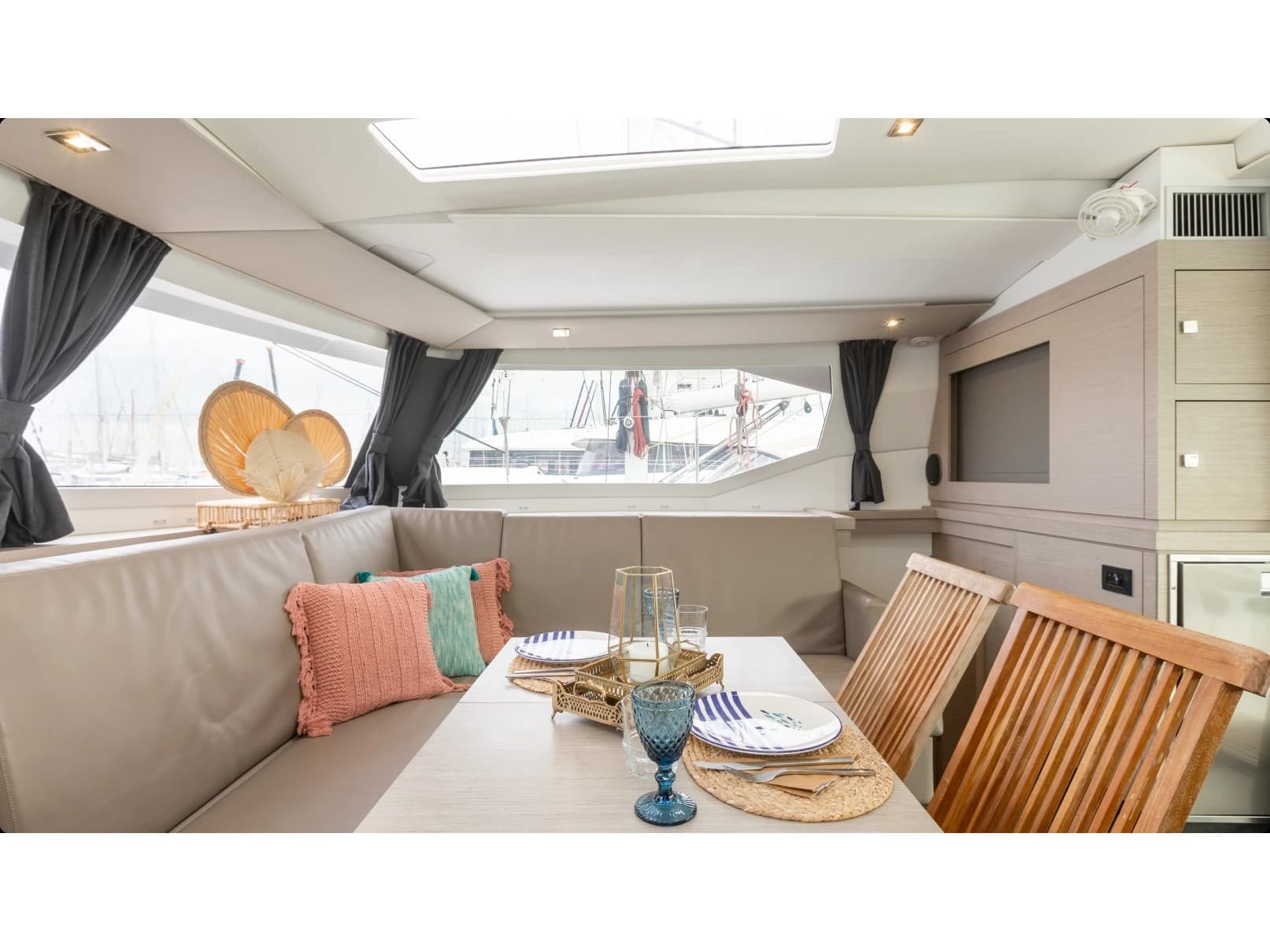 Fountaine Pajot Saona 47 NEFELI – bilde 2 av 13