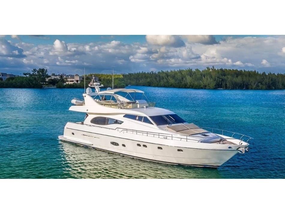 Ferretti 730 Premium