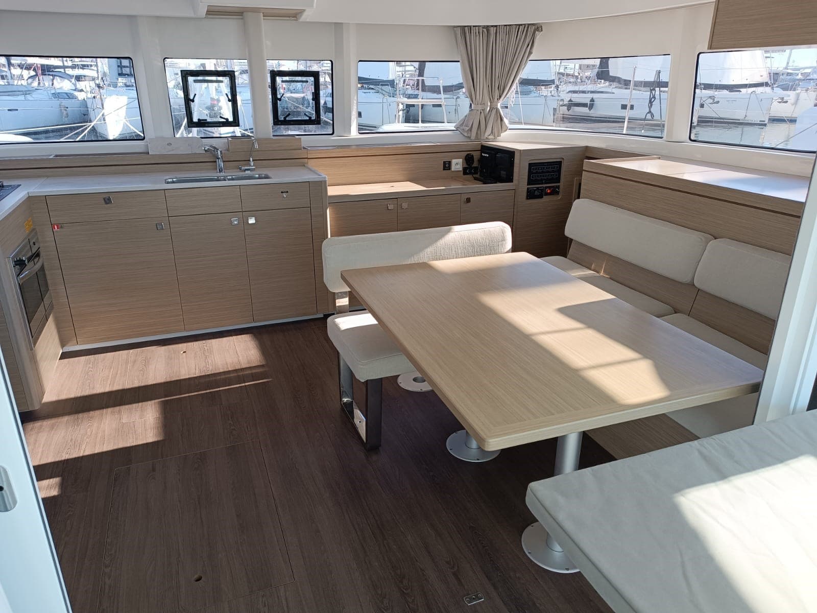 Lagoon 43 HASHTAG – bilde 2 av 23