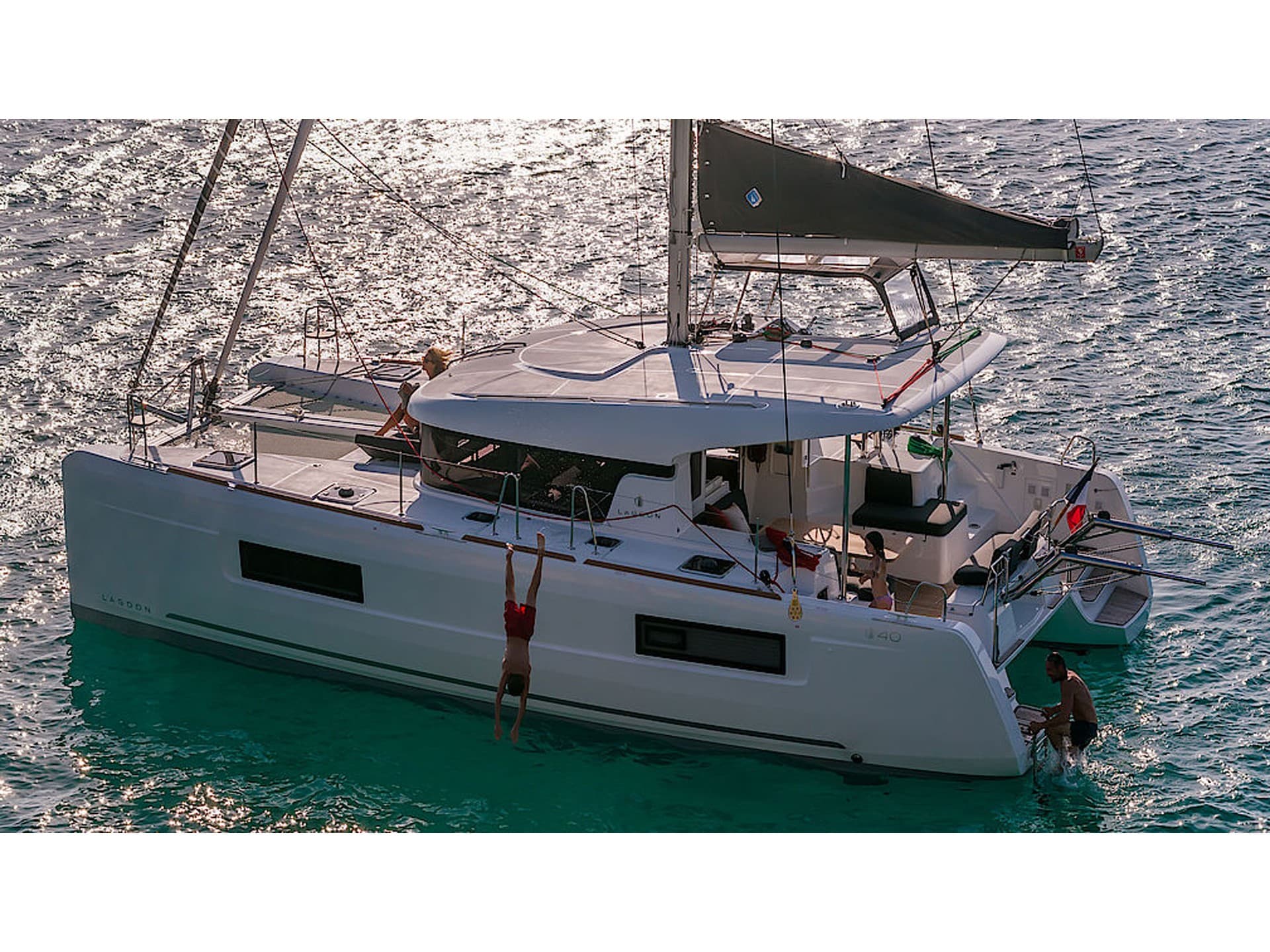 Lagoon 40 Sunrise