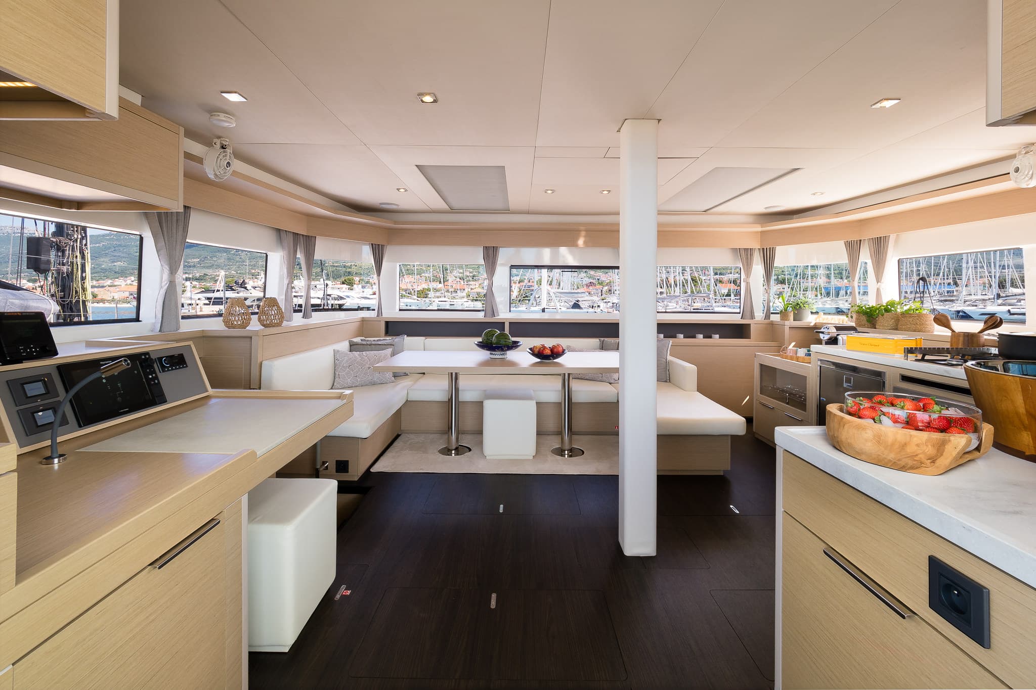 Lagoon 55 CHAMPAGNE PLEASE – bilde 2 av 61