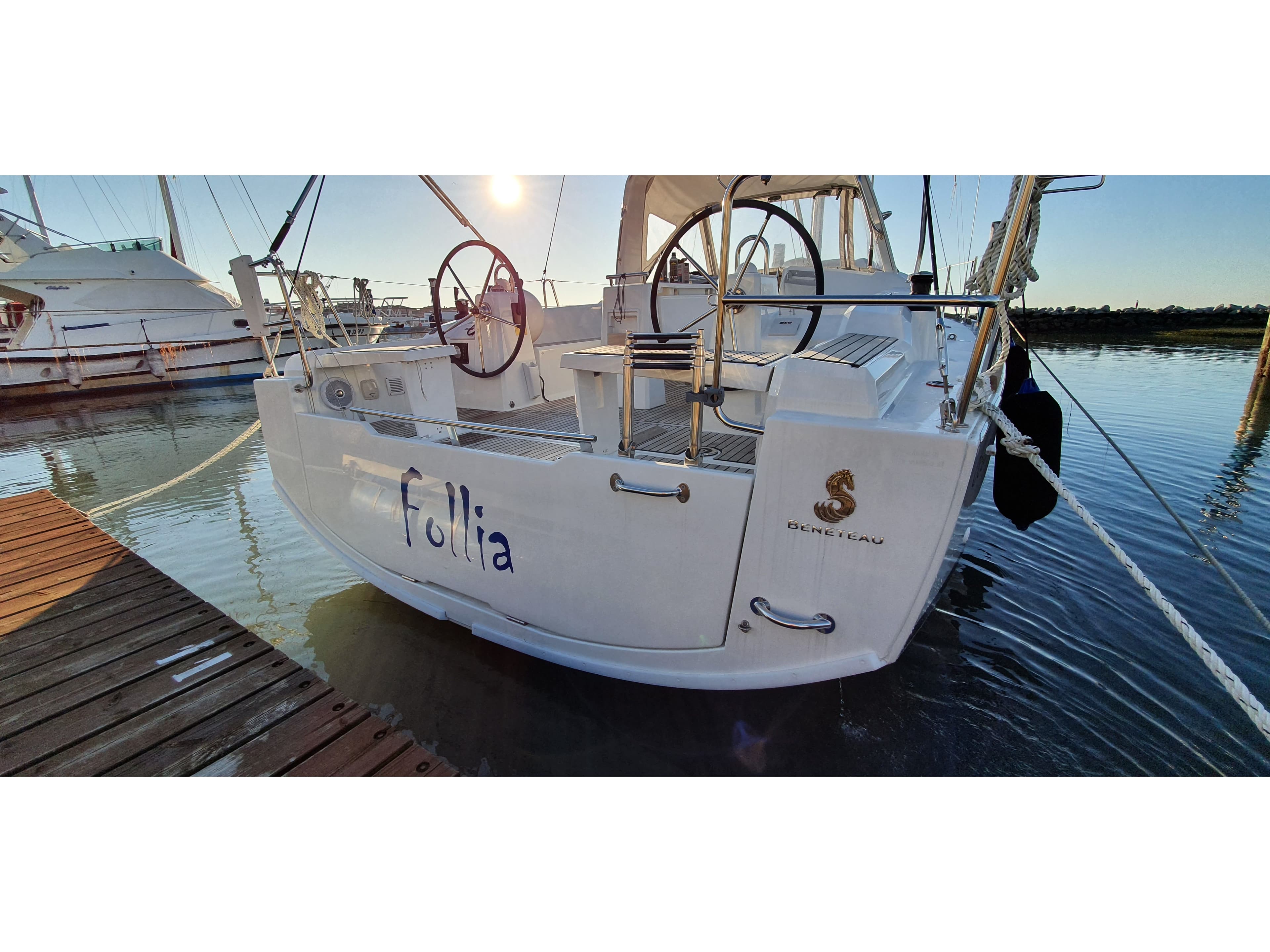 Beneteau Oceanis 38 Follia