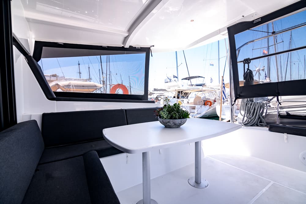 Lagoon 42 Blue Trident – bilde 2 av 18