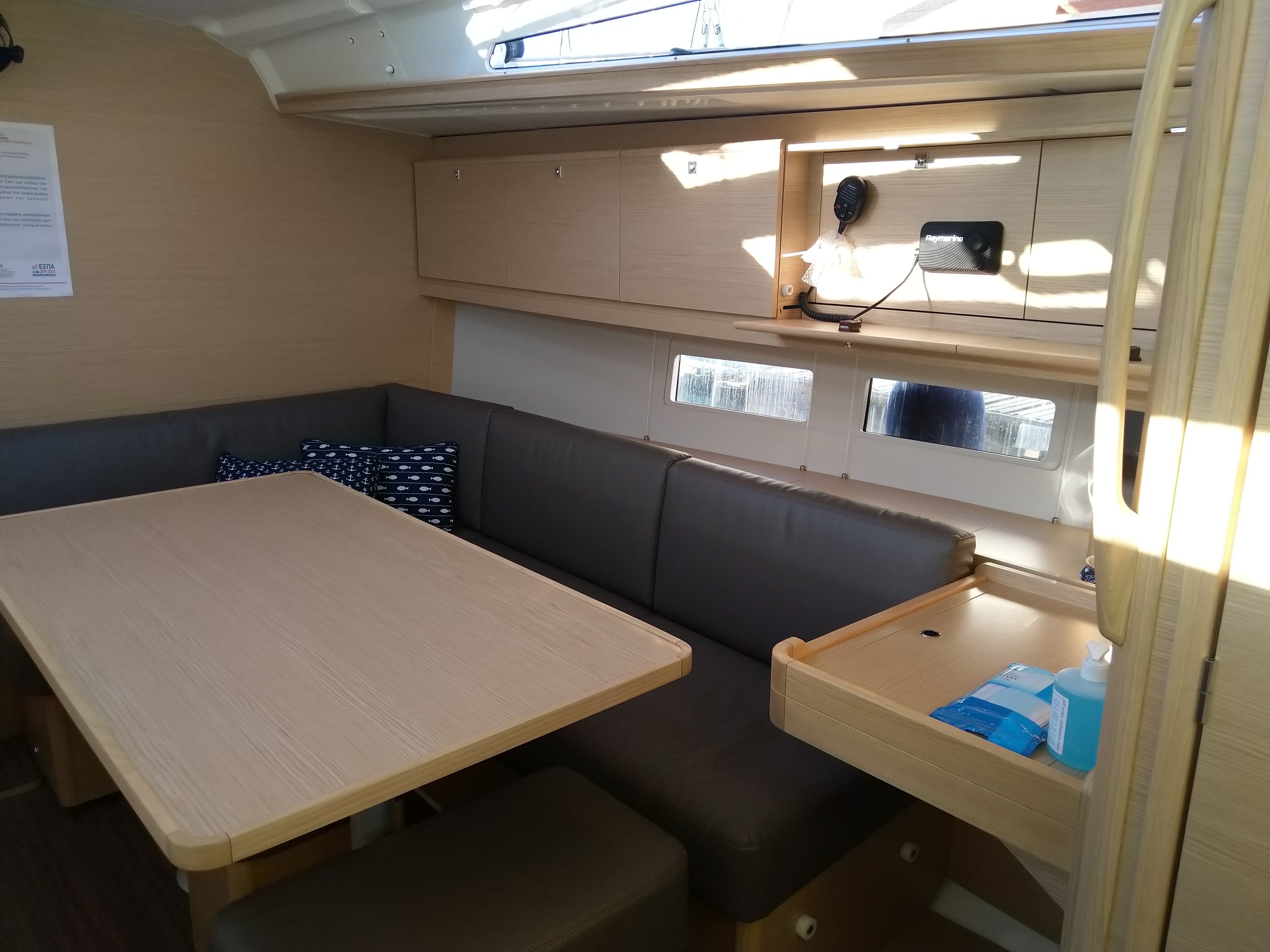 Dufour 390 Blu – bilde 2 av 3
