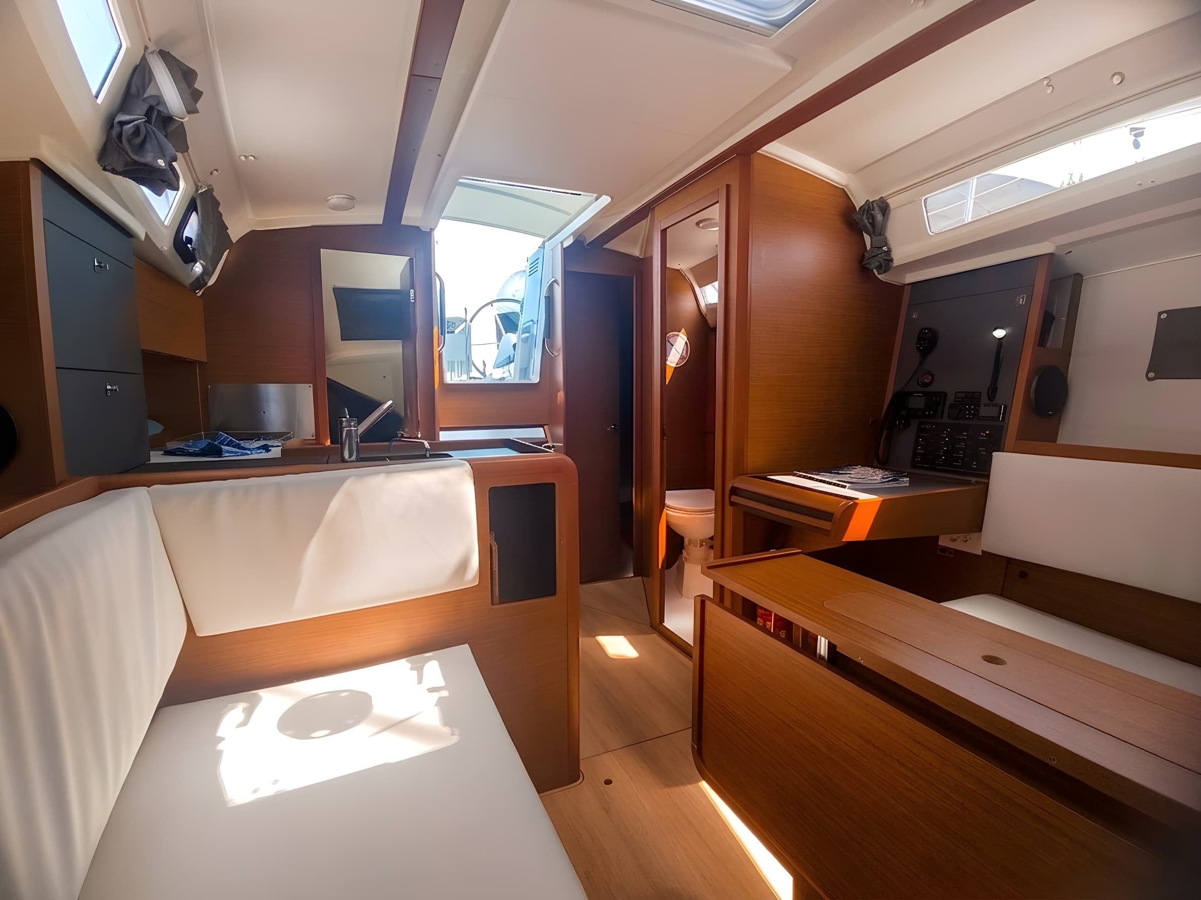 Jeanneau Sun Odyssey 440 Ares – bilde 4 av 17