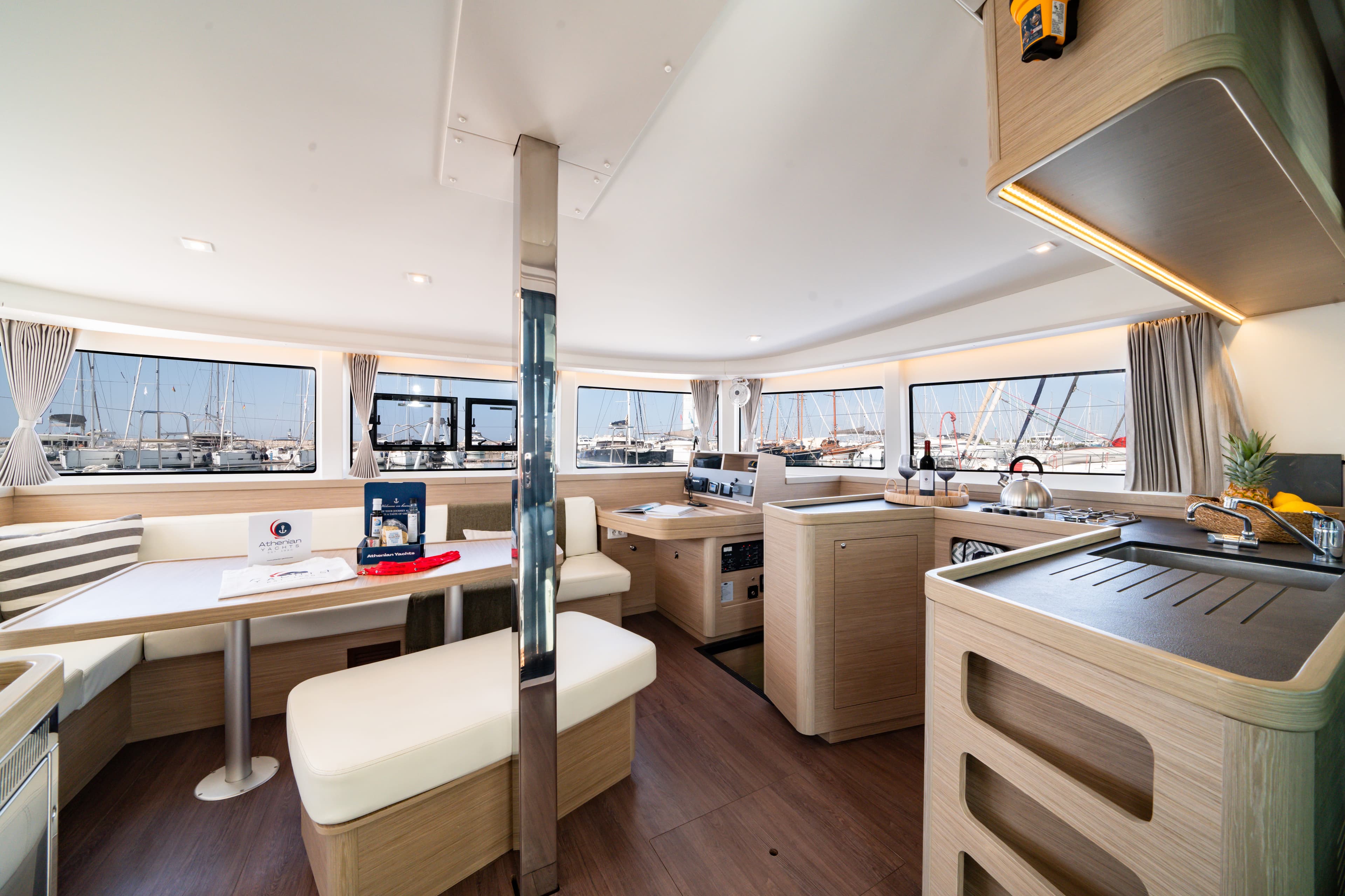 Lagoon 42 CELENA V – bilde 2 av 31