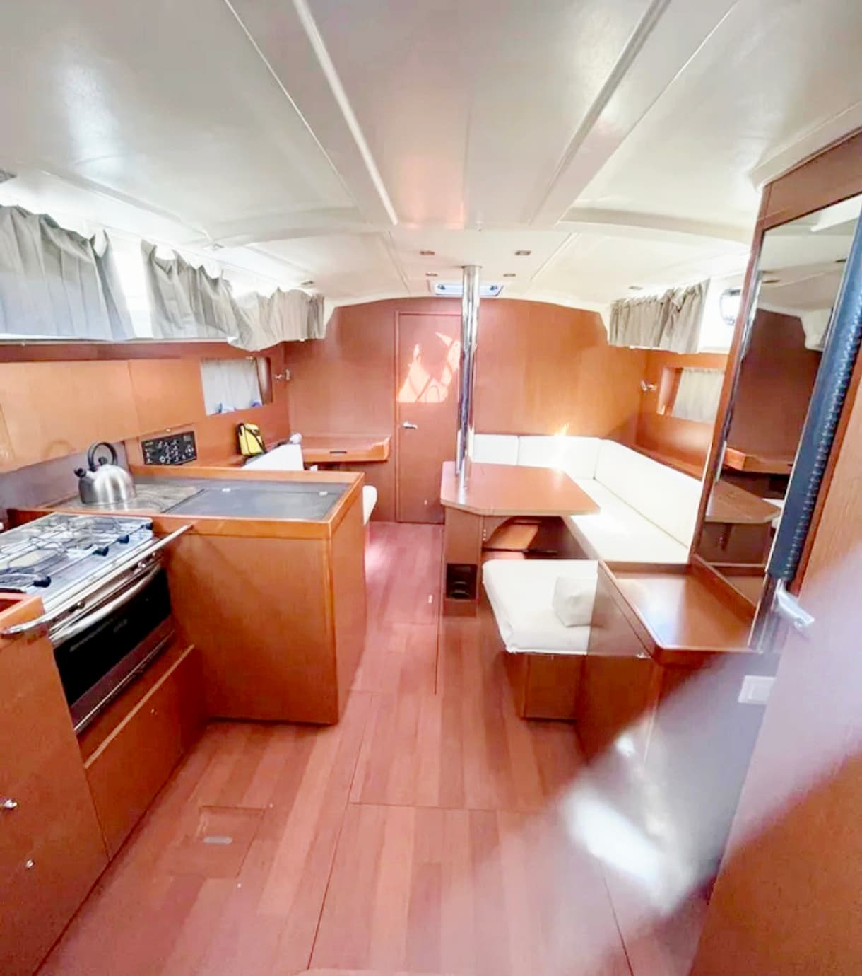Beneteau Oceanis 41.1 Black Lion – bilde 3 av 30
