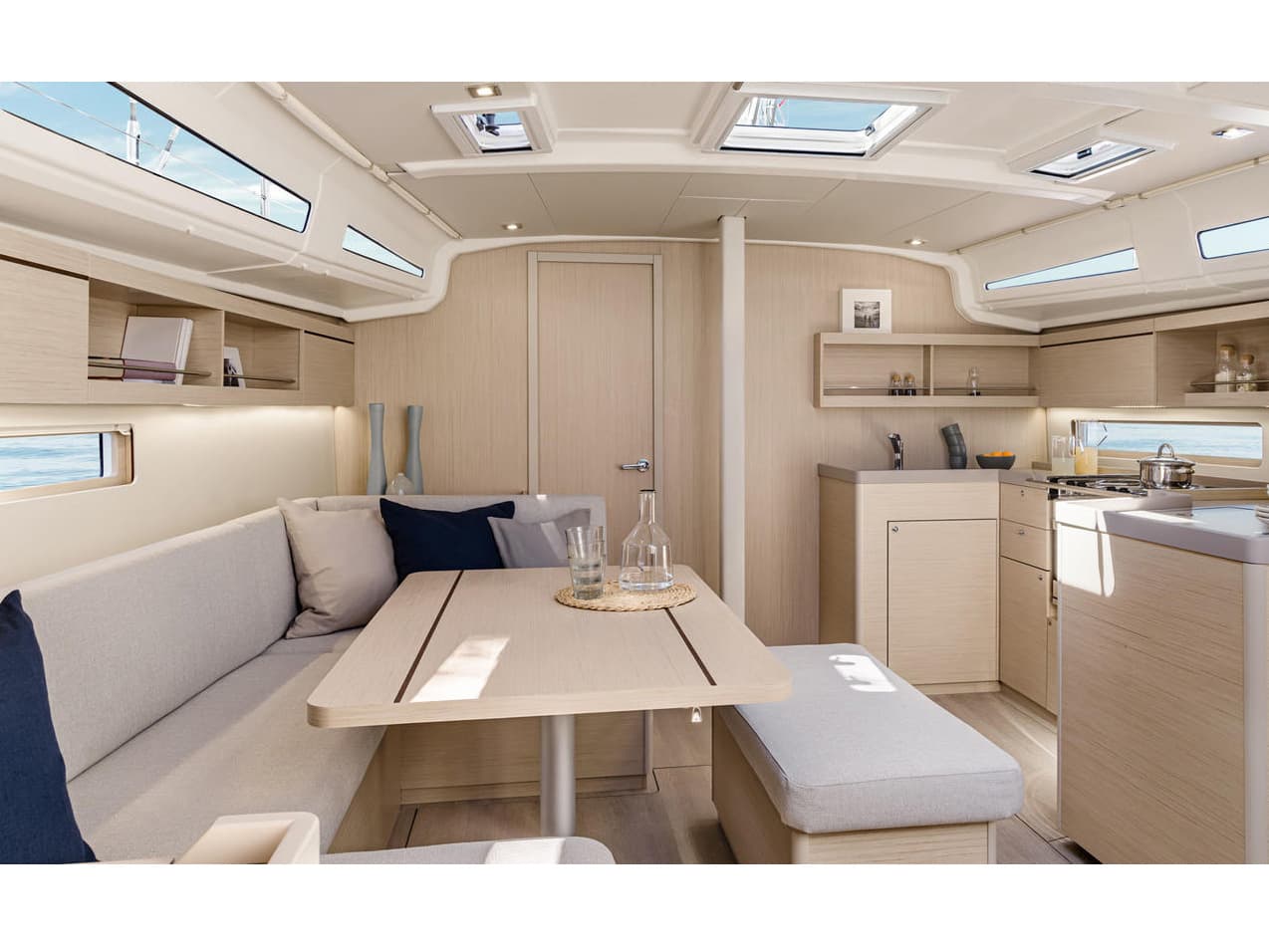 Beneteau Oceanis 40.1 O40.1-22A – bilde 2 av 3