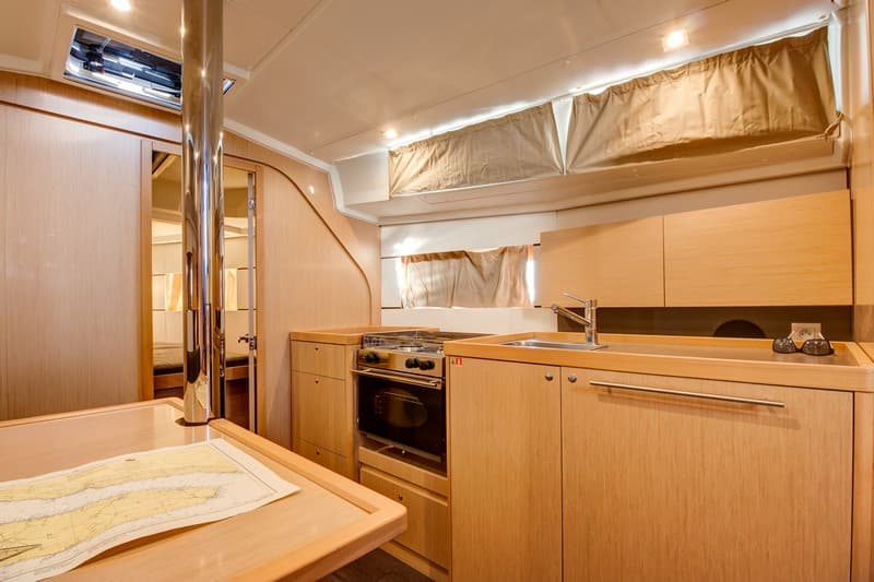 Beneteau Oceanis 38 ARSEN – bilde 5 av 17
