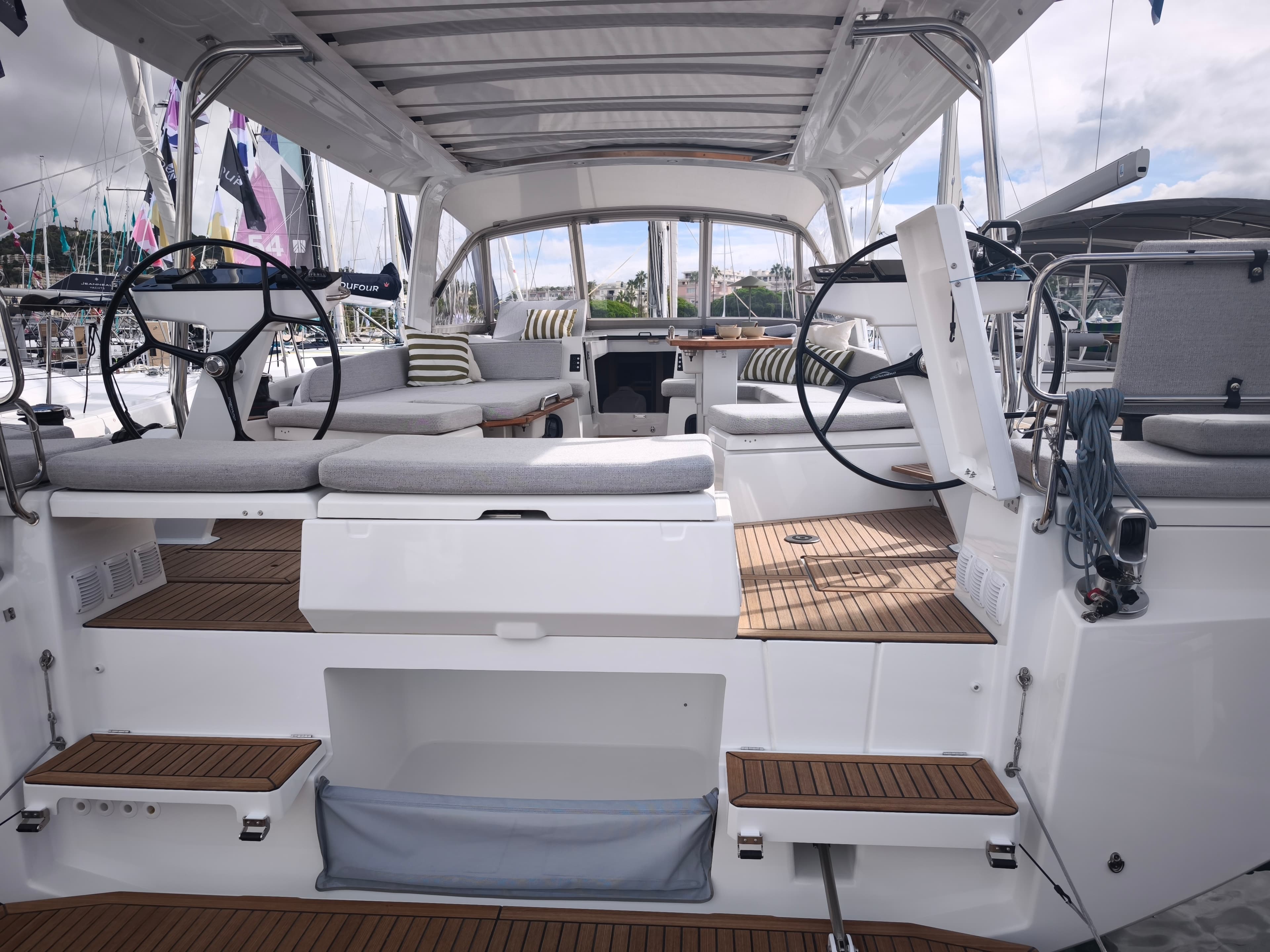 Beneteau Oceanis 52 TBA – bilde 3 av 17