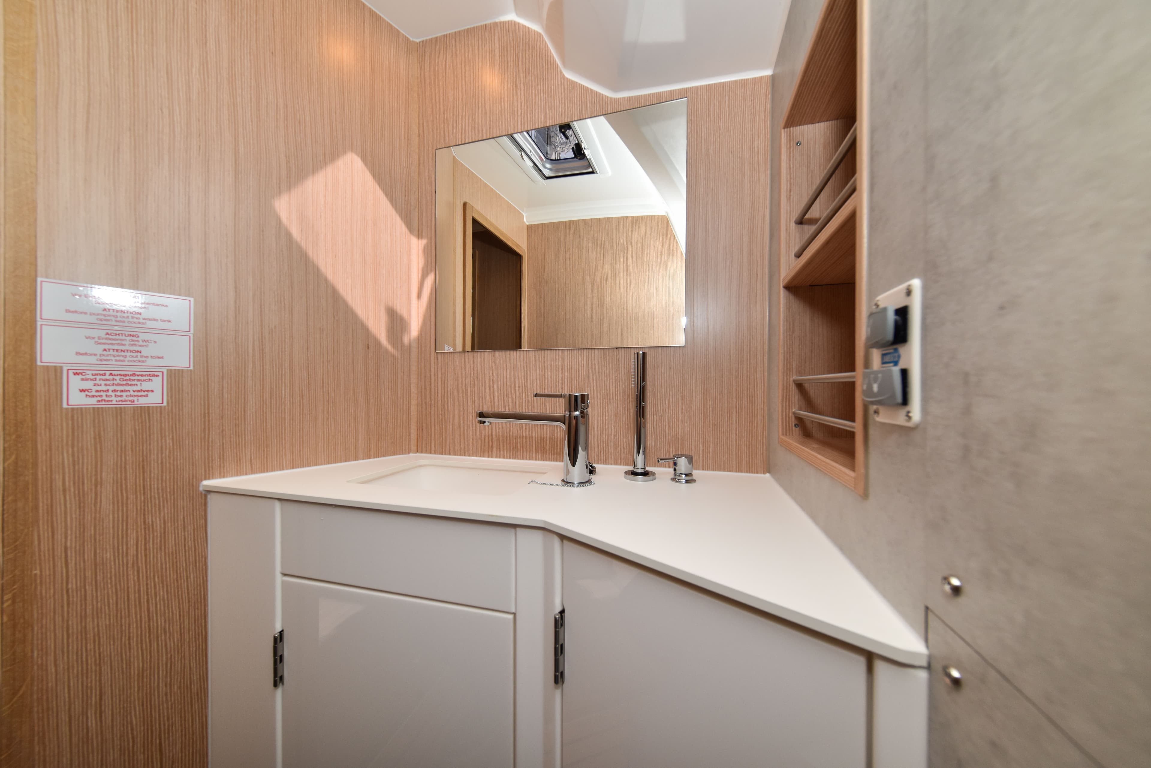 Bavaria C42 Mauvic – bilde 2 av 54