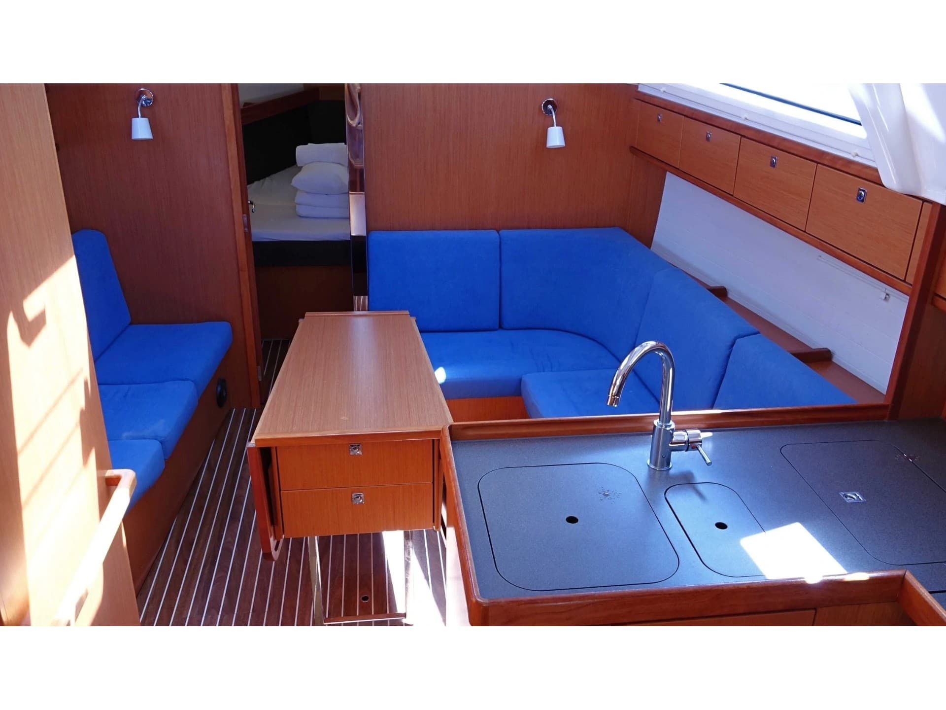 Bavaria Cruiser 37 Eirene – bilde 4 av 6