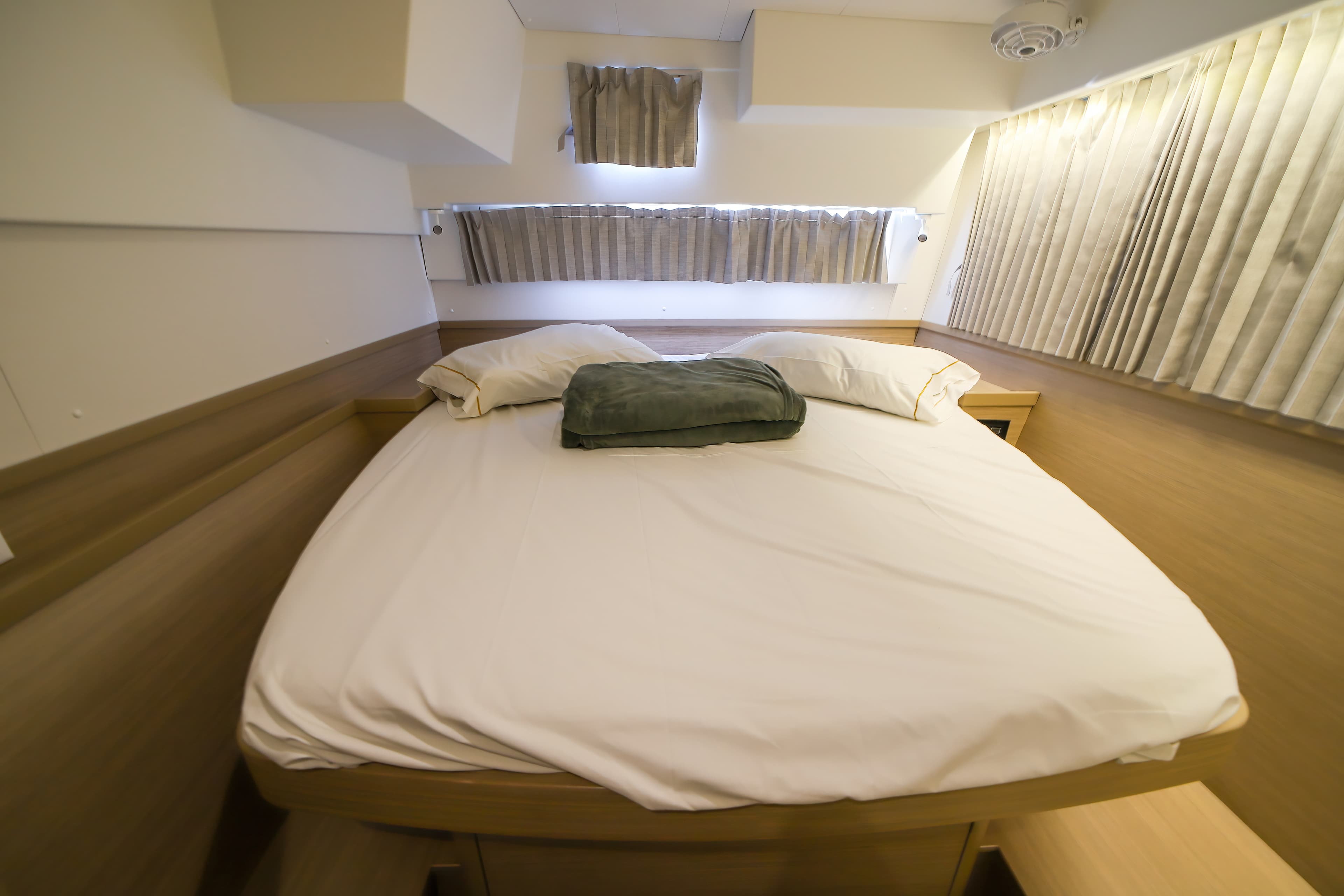 Lagoon 42 Panella - Premium line – bilde 3 av 18