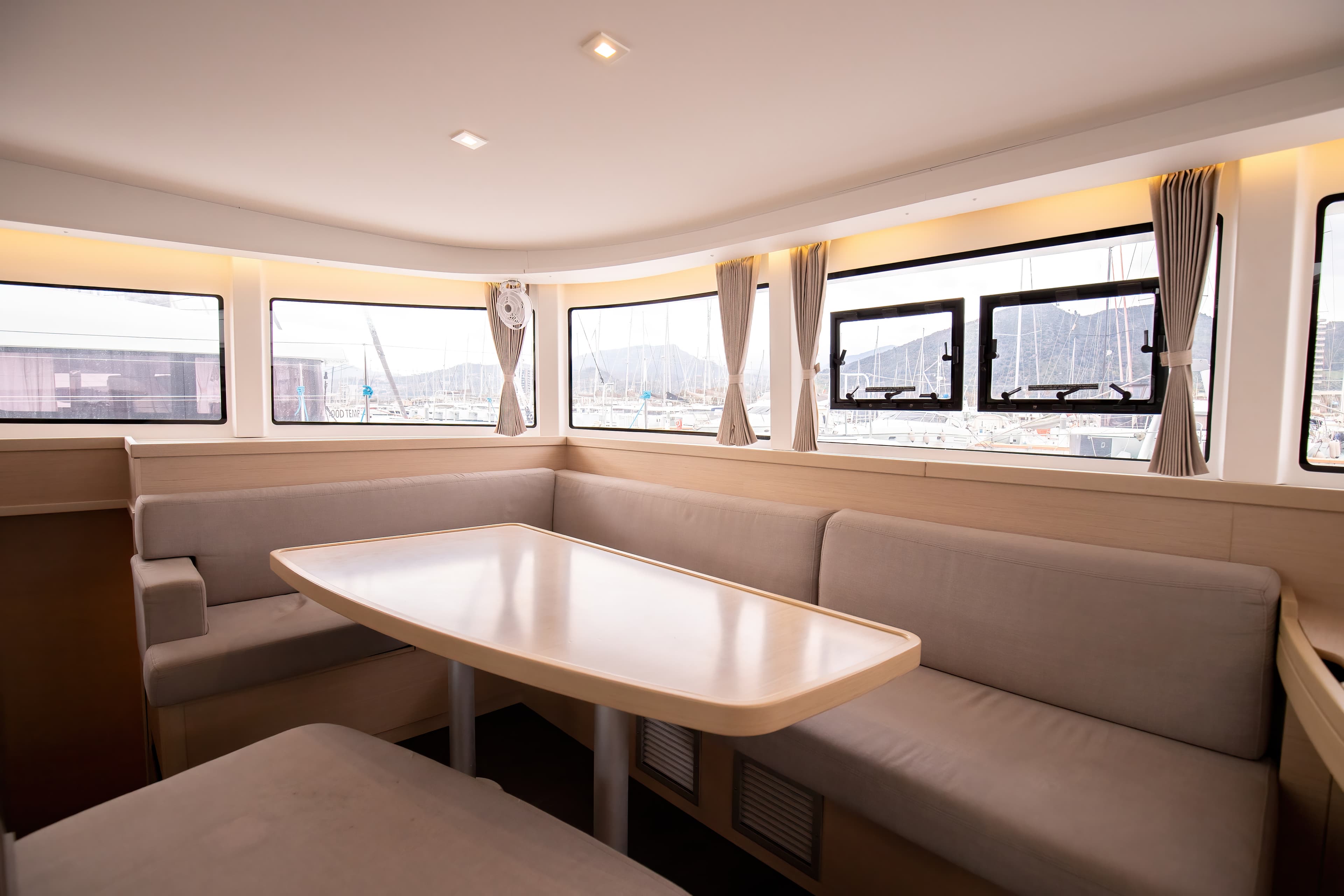 Lagoon 42 Emozione - Standard Line – bilde 4 av 40
