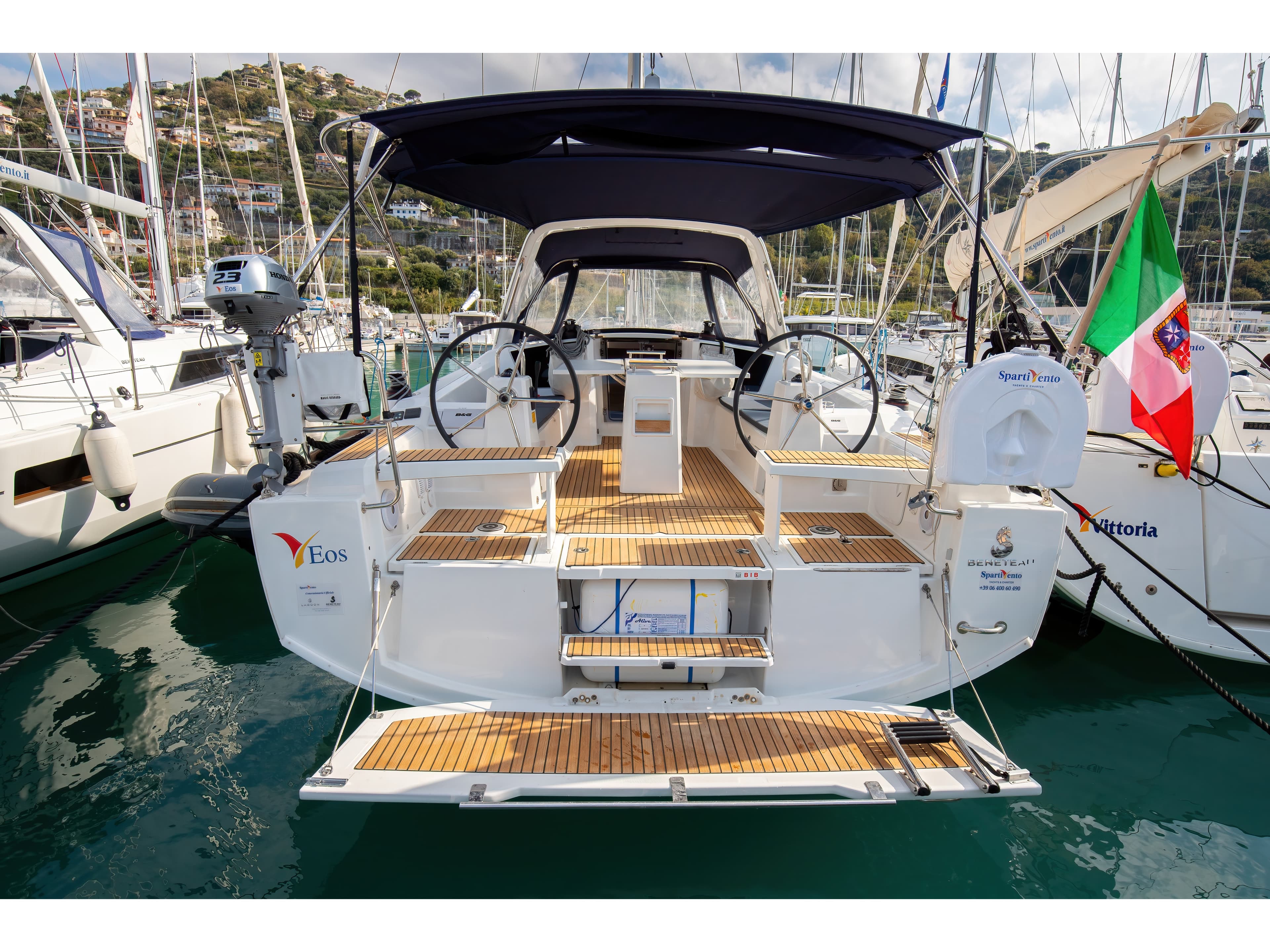 Beneteau Oceanis 38.1 Eos - Standard Line