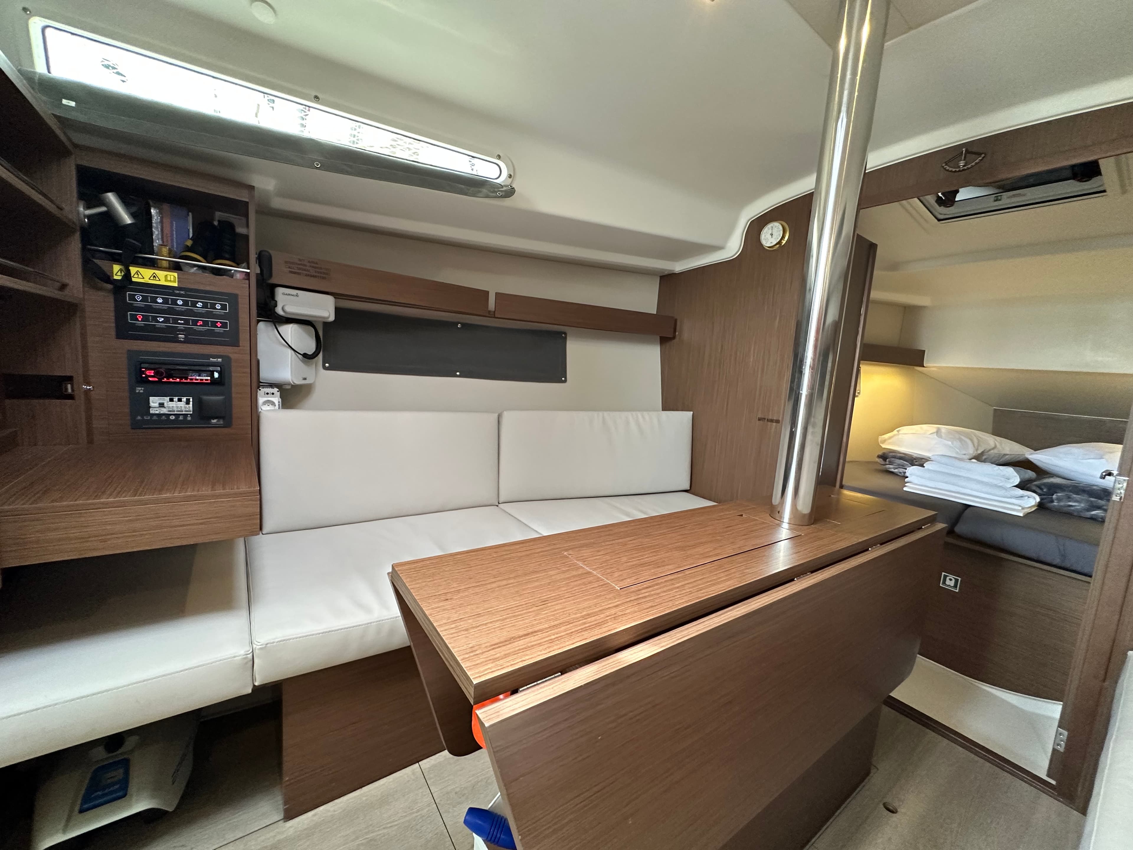 Beneteau Oceanis 34.1 S/Y Aria – bilde 3 av 13