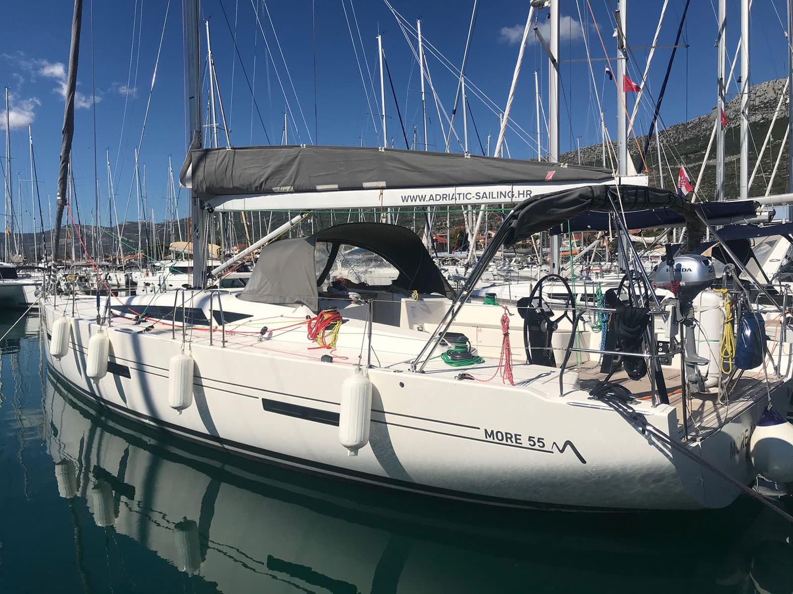 More 55 MORE AMORE – bilde 4 av 16