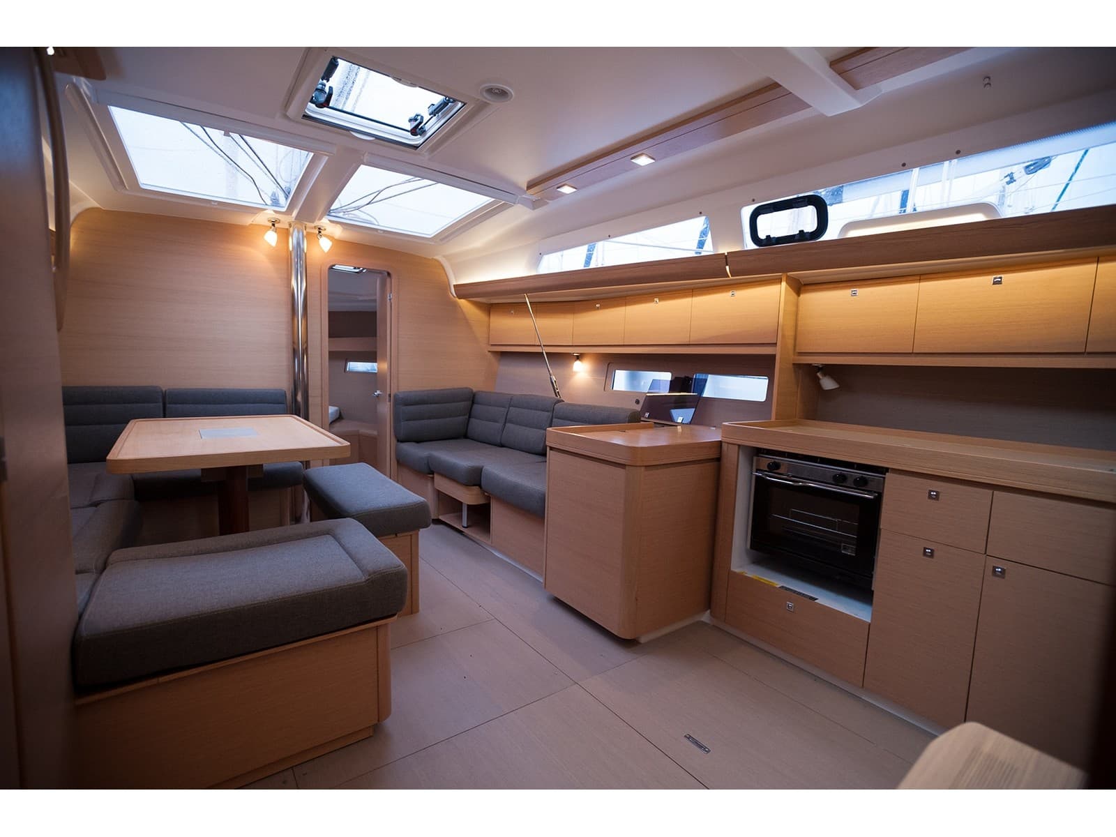 Dufour 410 Grand Large Anemos – bilde 2 av 3