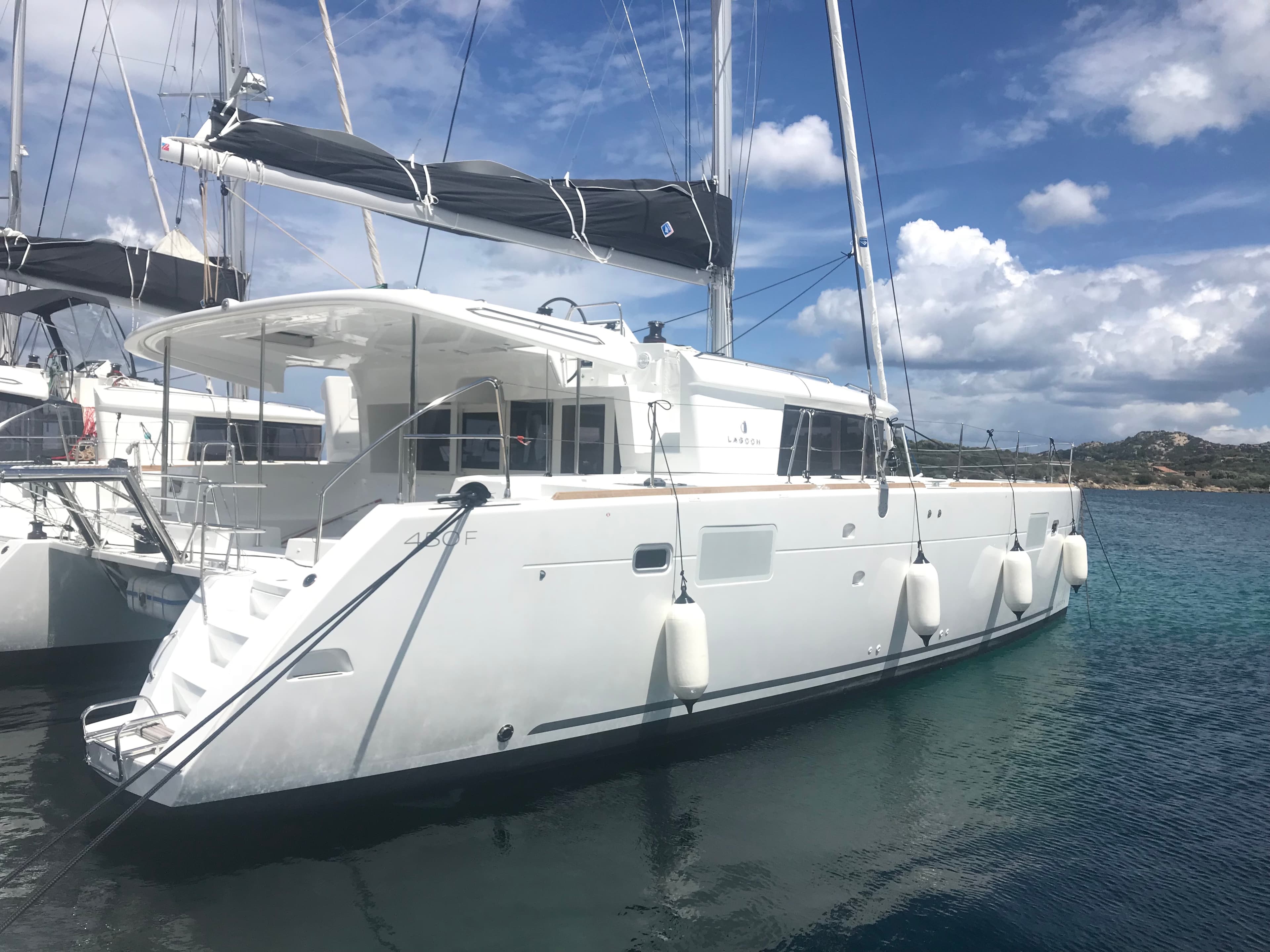 Lagoon 450 Fly Cor Caroli
