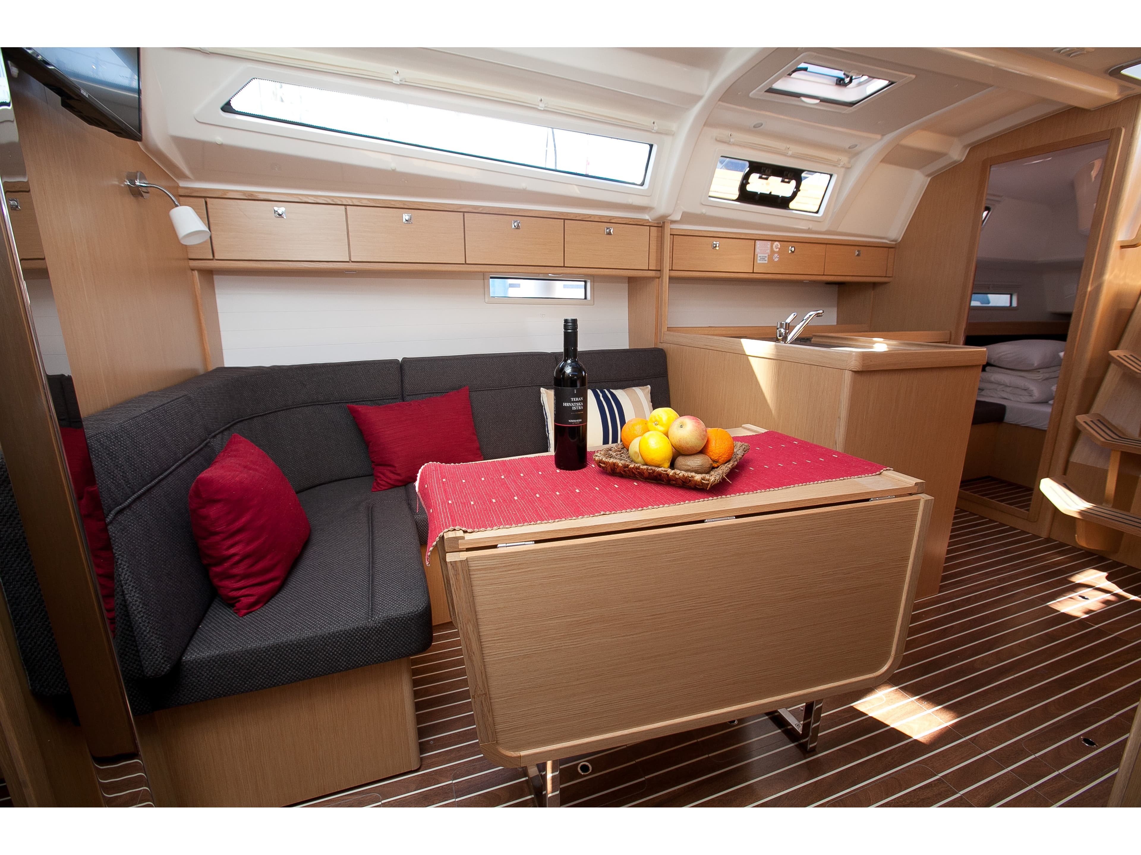 Bavaria Cruiser 37 Matija