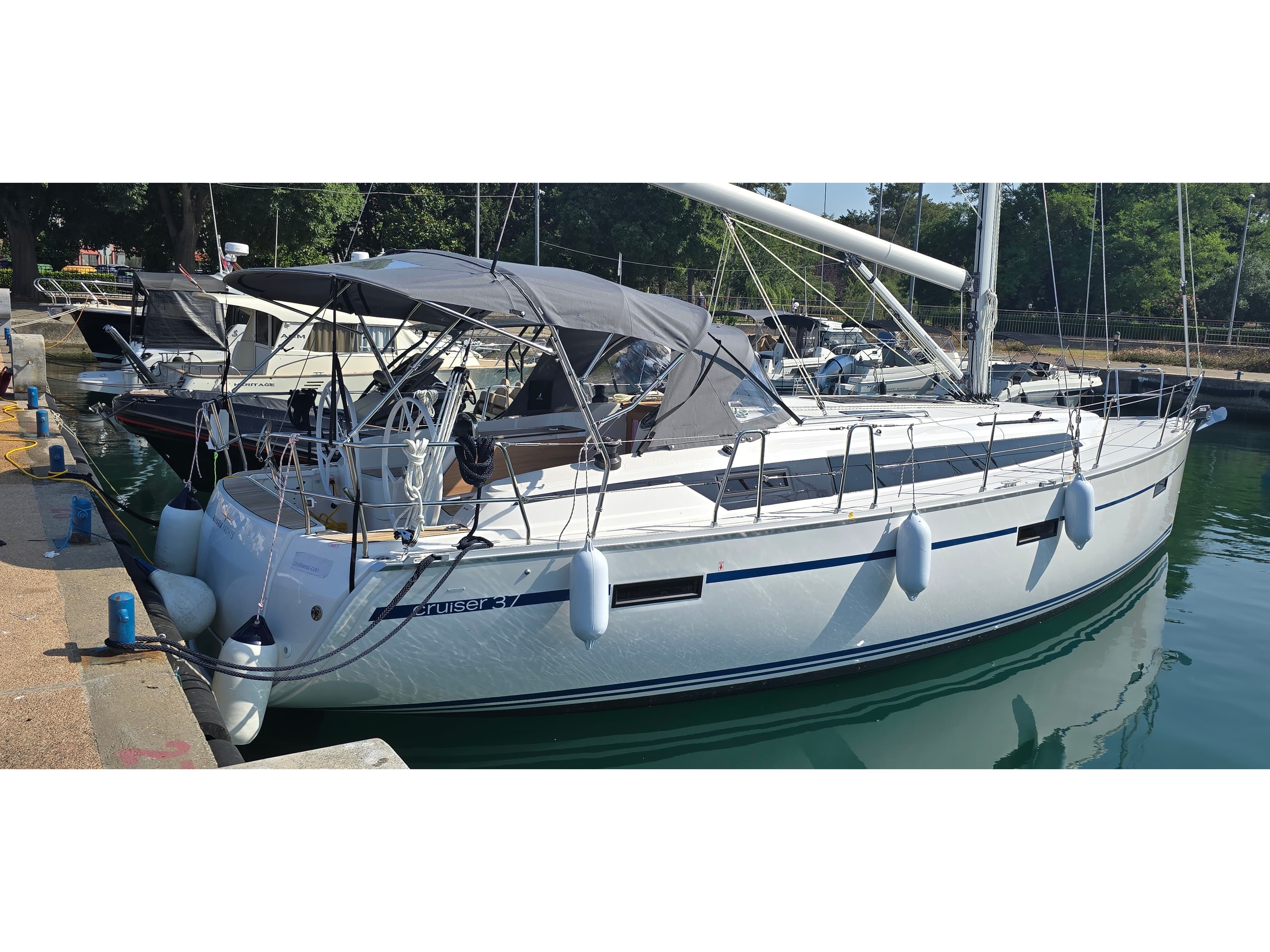 Bavaria Cruiser 37 Sunseeker
